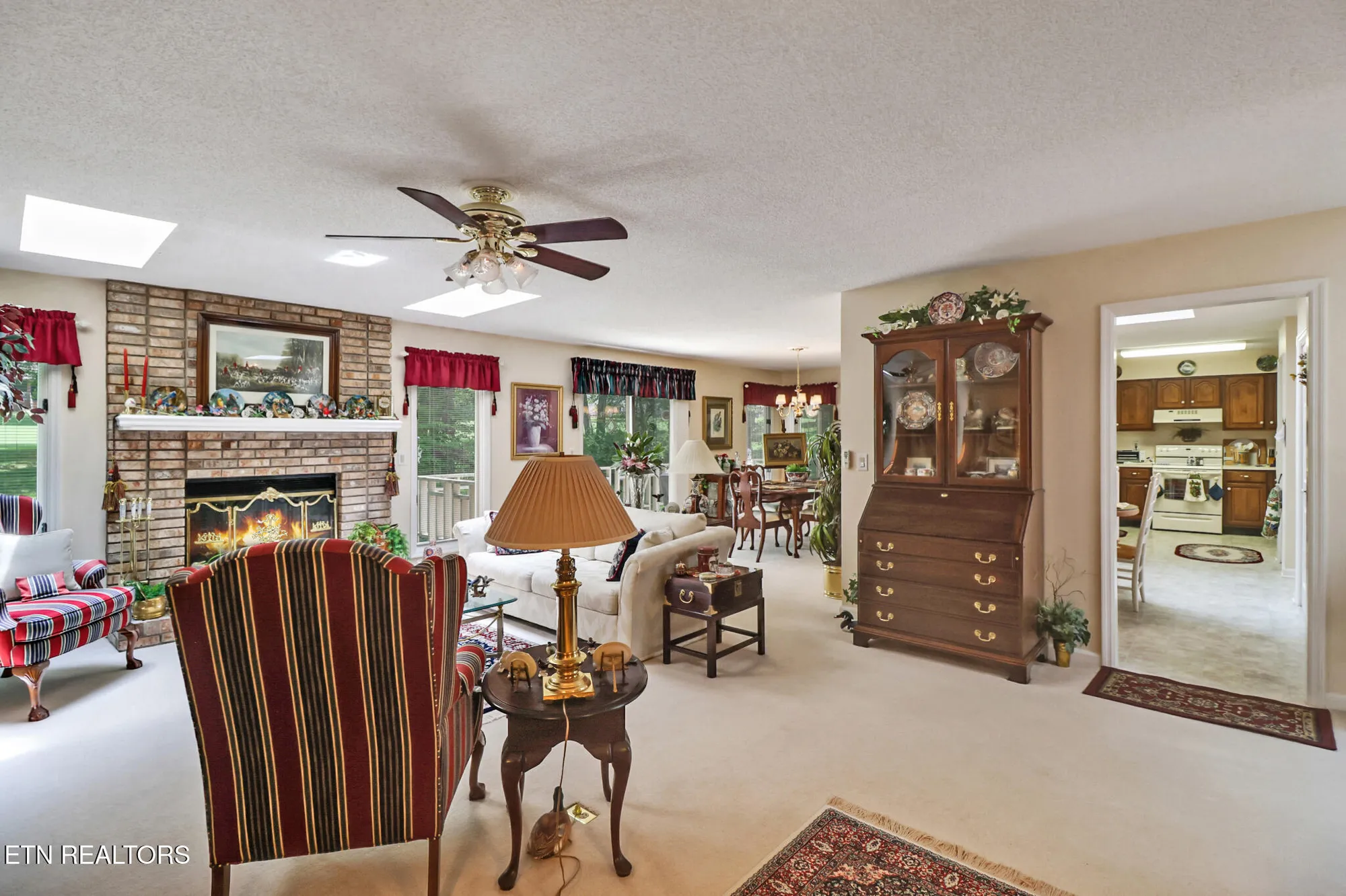 Property Slideshow image 19 of 43 | 131 snead dr, Crossville, TN, 38558