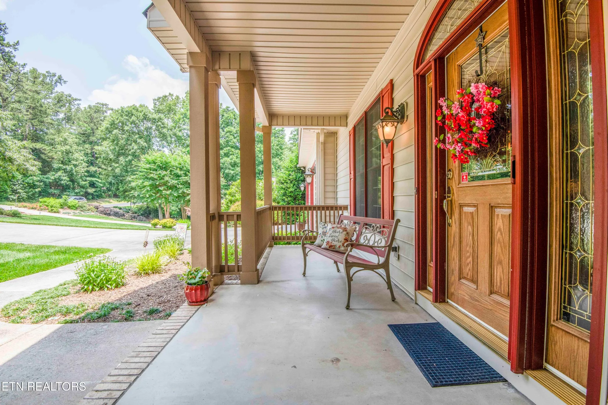 Property Slideshow image 3 of 45 | 308 tahlequah dr, Loudon, TN, 37774