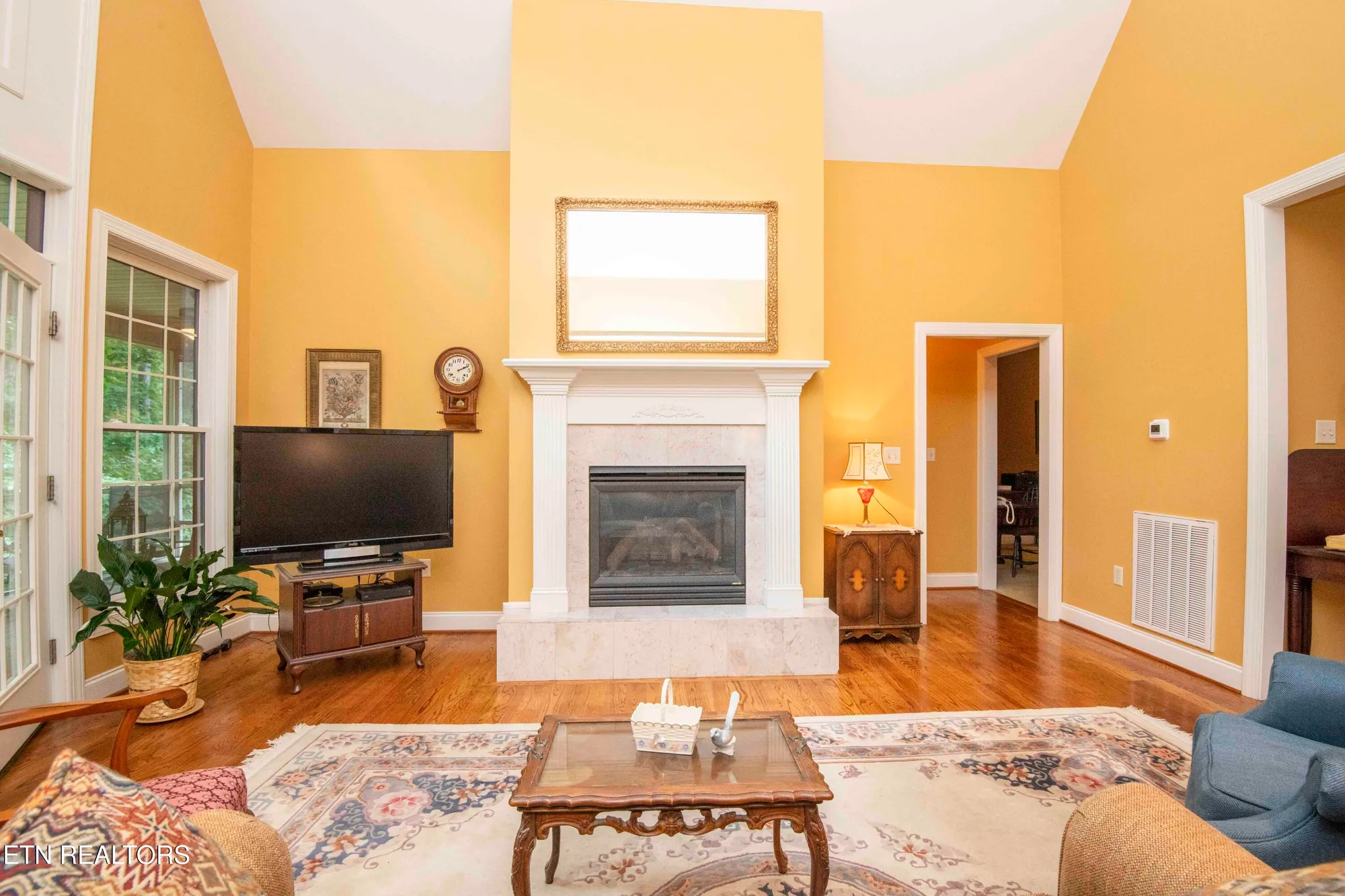 Property Slideshow image 8 of 45 | 308 tahlequah dr, Loudon, TN, 37774