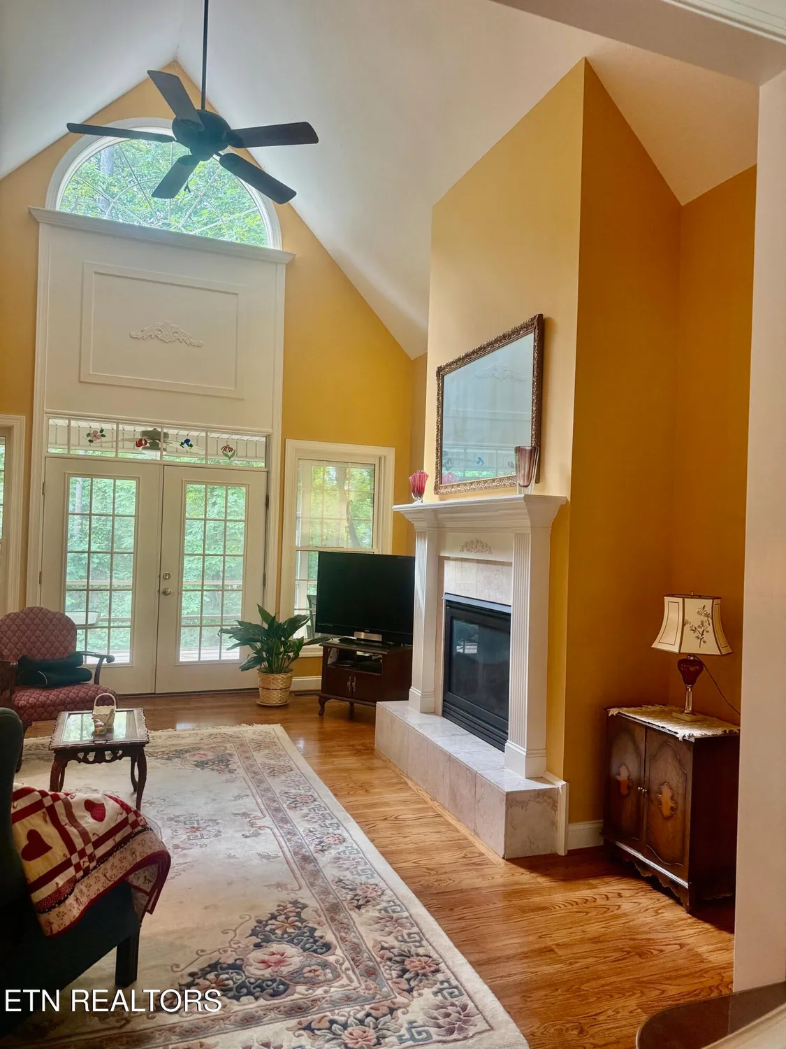 Property Slideshow image 7 of 45 | 308 tahlequah dr, Loudon, TN, 37774