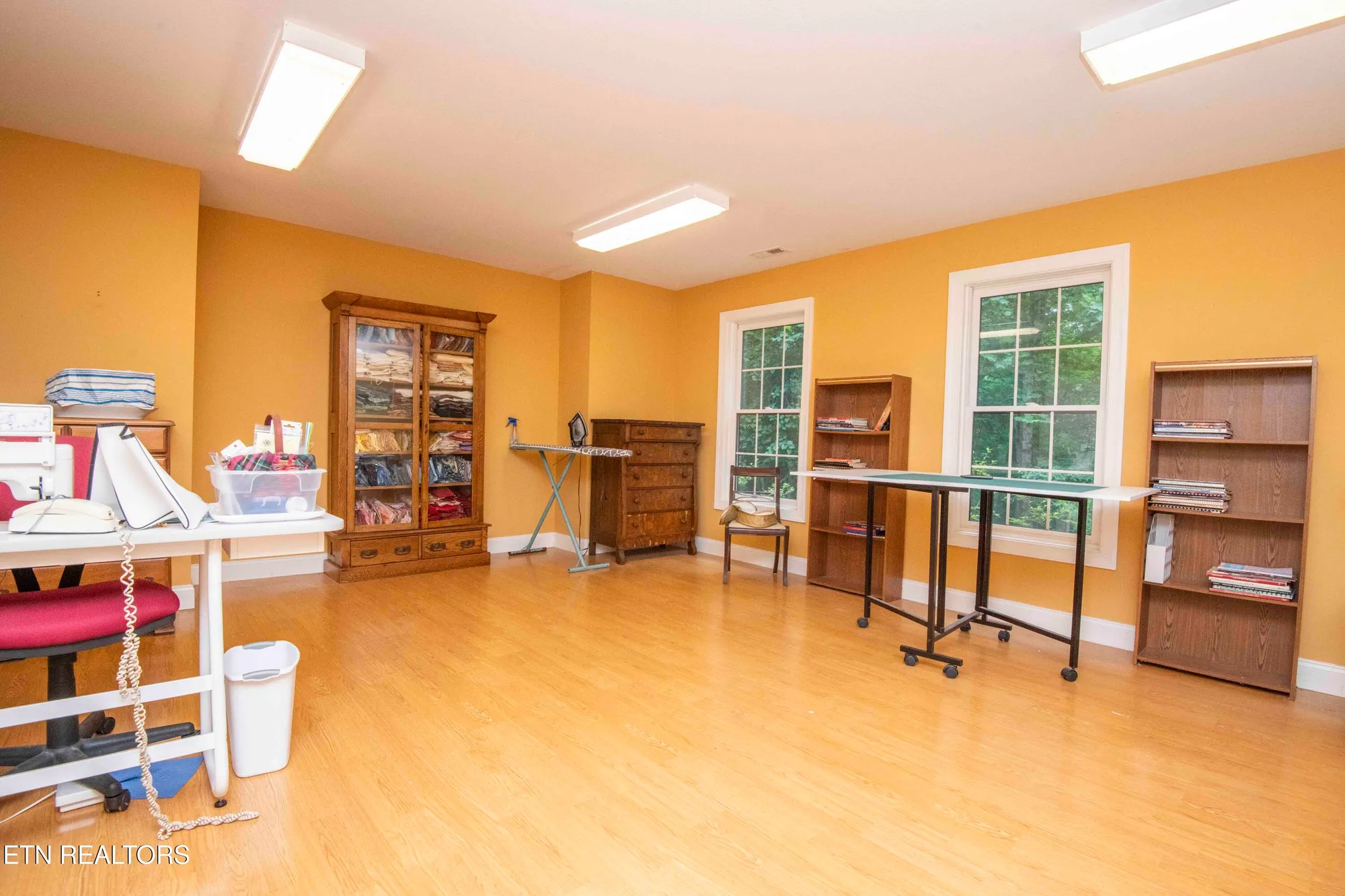 Property Slideshow image 32 of 45 | 308 tahlequah dr, Loudon, TN, 37774