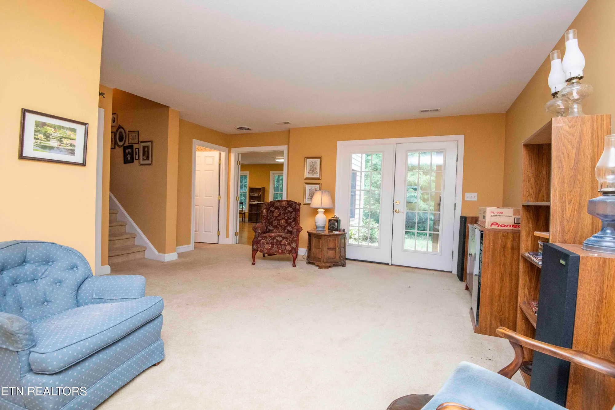 Property Slideshow image 35 of 45 | 308 tahlequah dr, Loudon, TN, 37774