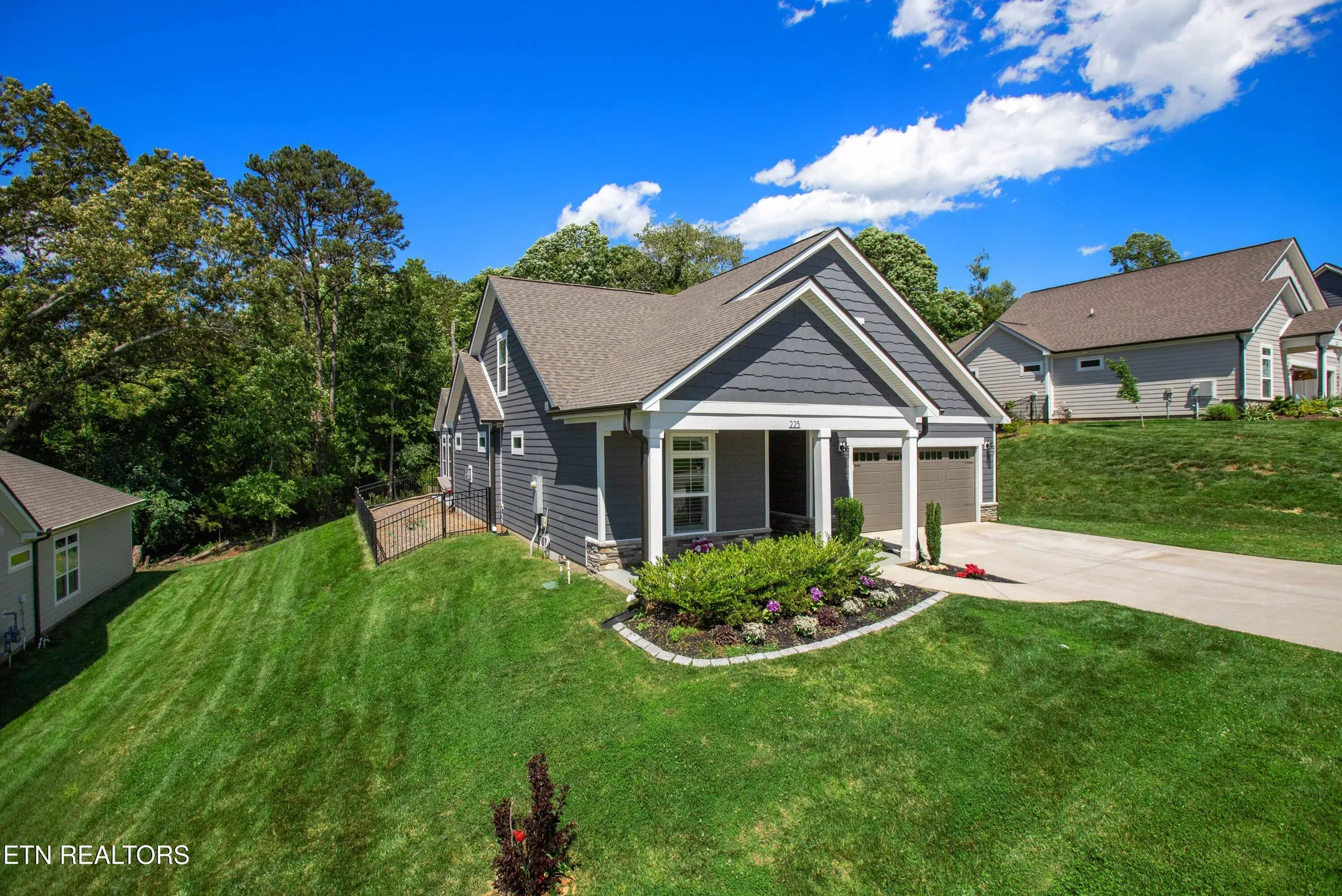 Property Slideshow image 12 of 47 | 225 cedar branch trl, Lenoir City, TN, 37772