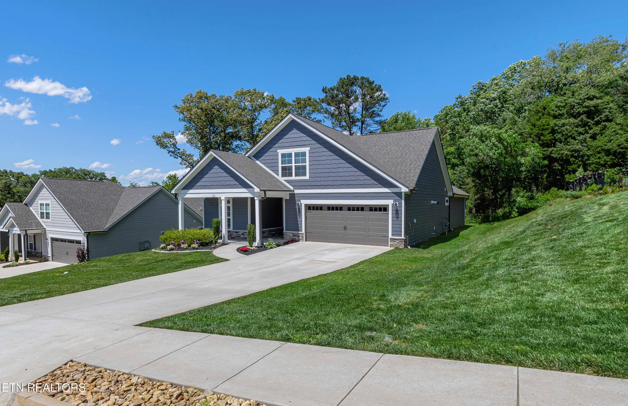 Property Slideshow image 1 of 47 | 225 cedar branch trl, Lenoir City, TN, 37772