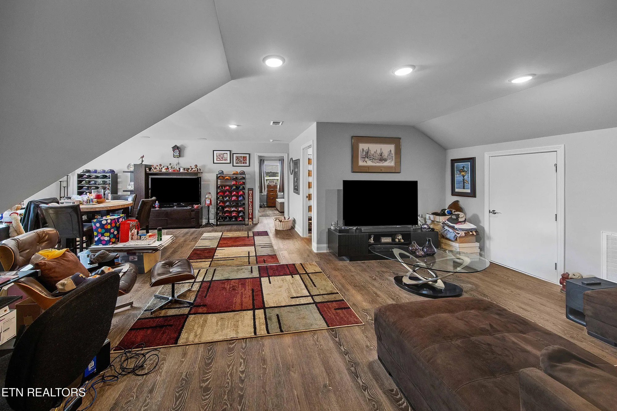 Property Slideshow image 35 of 47 | 225 cedar branch trl, Lenoir City, TN, 37772