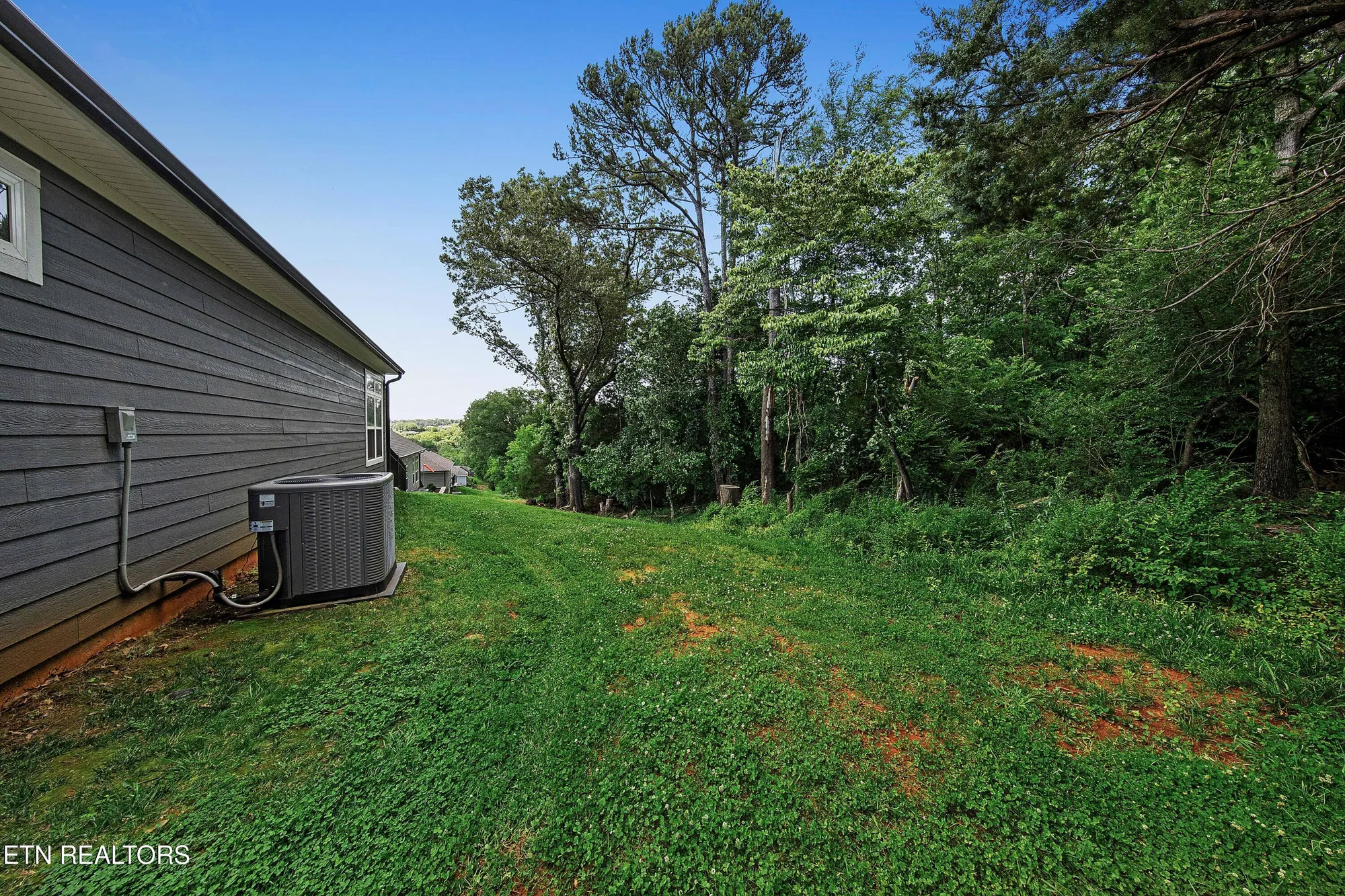 Property Slideshow image 41 of 47 | 225 cedar branch trl, Lenoir City, TN, 37772