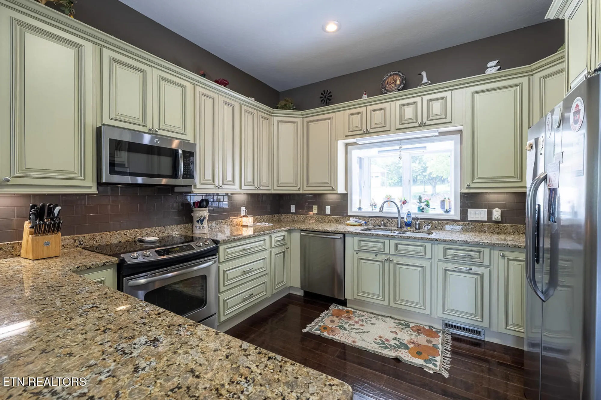 Property Slideshow image 17 of 39 | 20 brixton ln, Crossville, TN, 38558