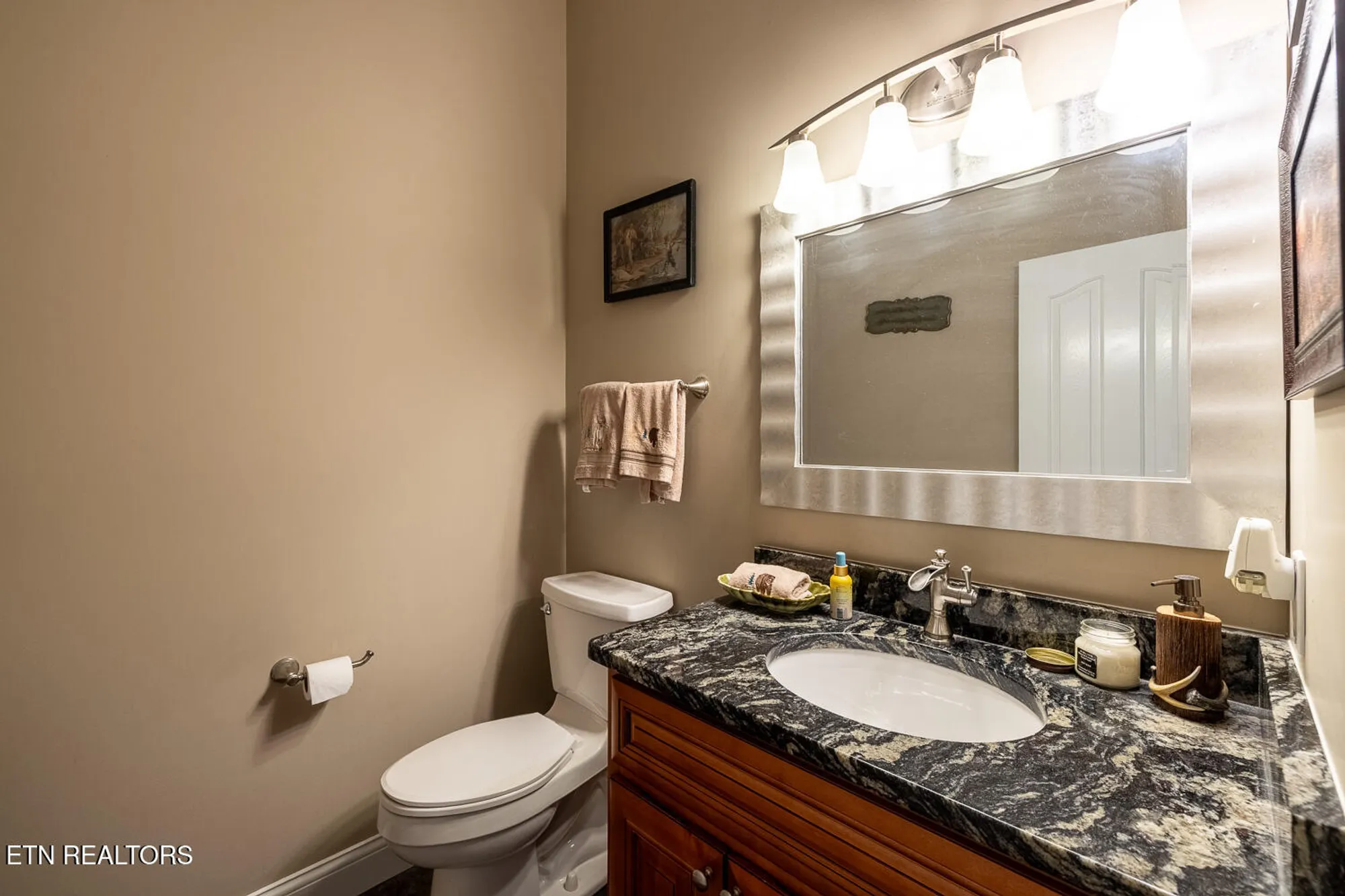 Property Slideshow image 27 of 39 | 20 brixton ln, Crossville, TN, 38558
