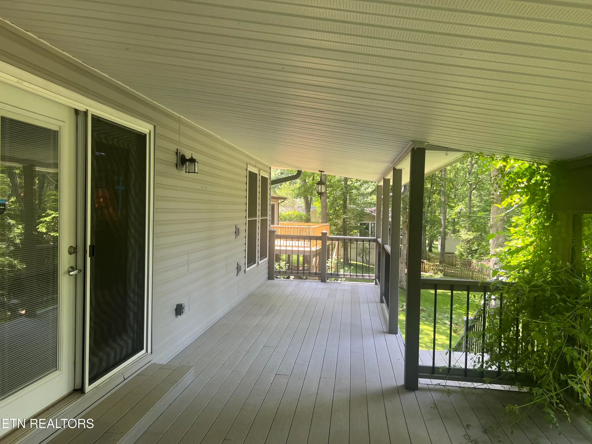 Property Slideshow image 13 of 60 | 137 lakeshire dr, Crossville, TN, 38558