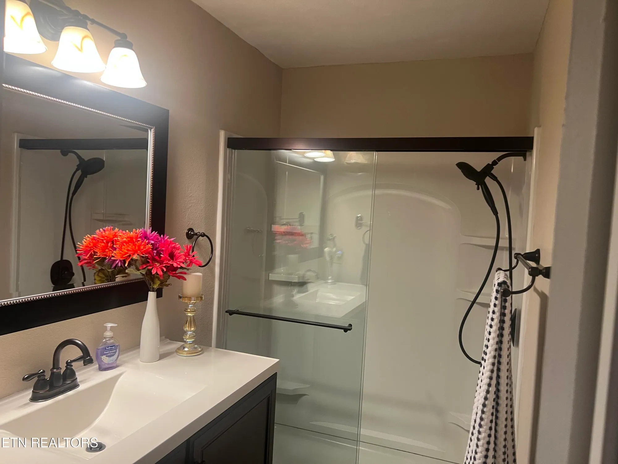 Property Slideshow image 36 of 60 | 137 lakeshire dr, Crossville, TN, 38558