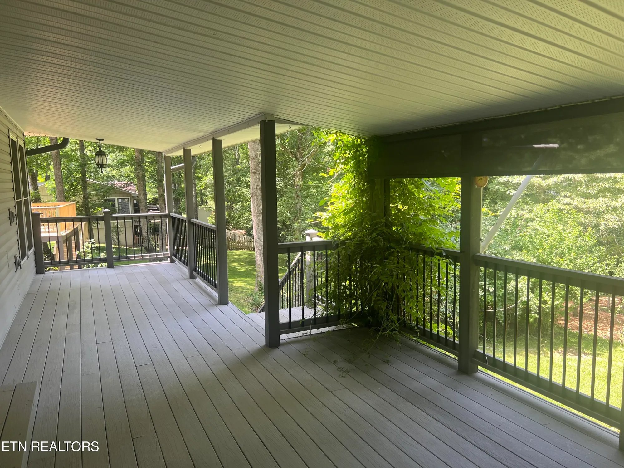 Property Slideshow image 12 of 60 | 137 lakeshire dr, Crossville, TN, 38558