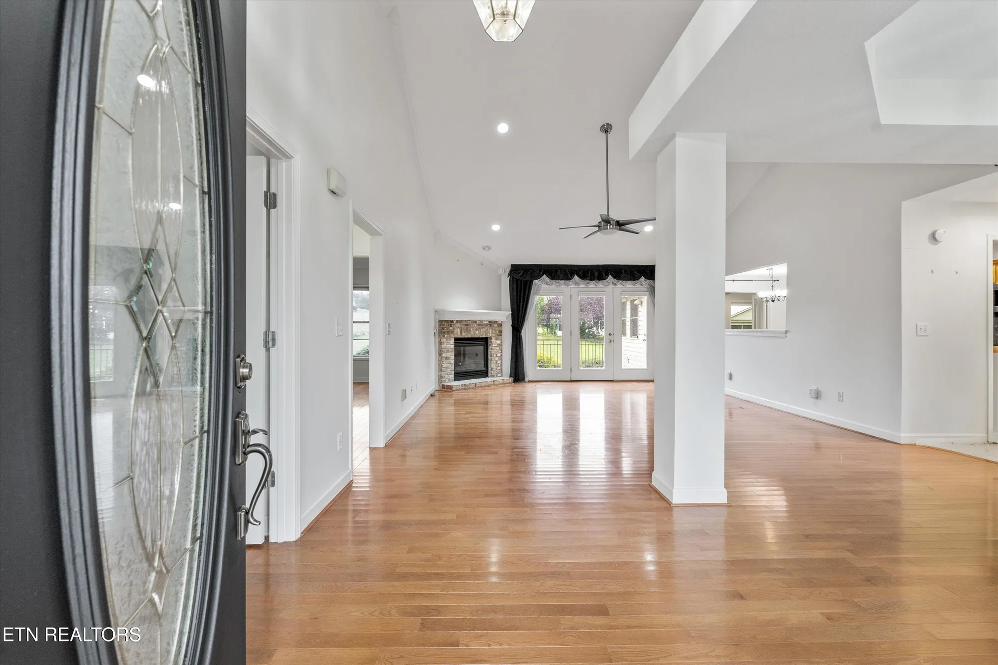 Property Slideshow image 9 of 28 | 140 chuniloti way, Loudon, TN, 37774