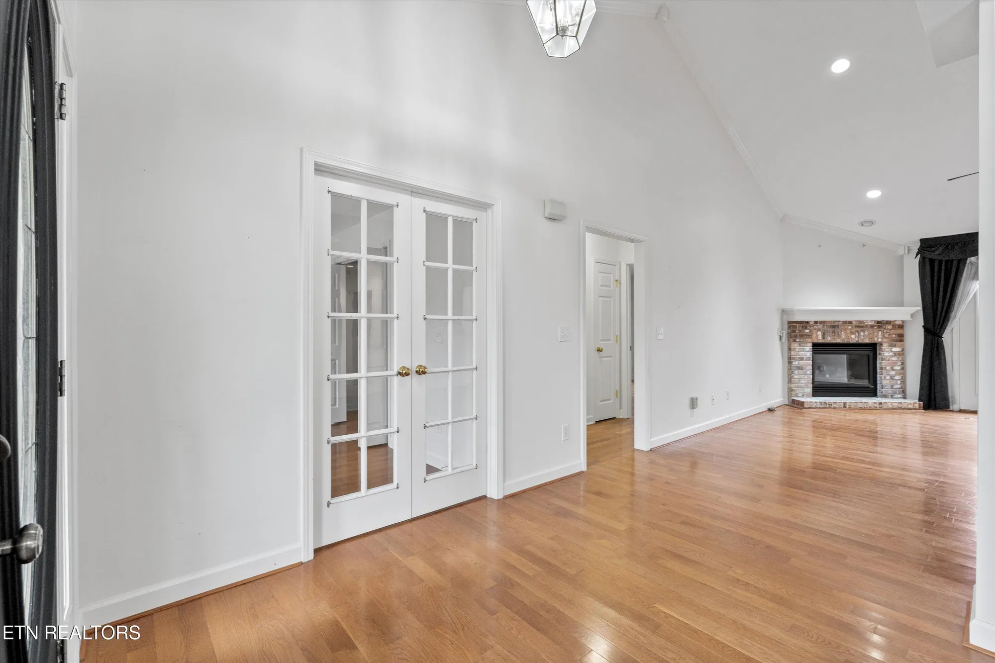 Property Slideshow image 10 of 28 | 140 chuniloti way, Loudon, TN, 37774