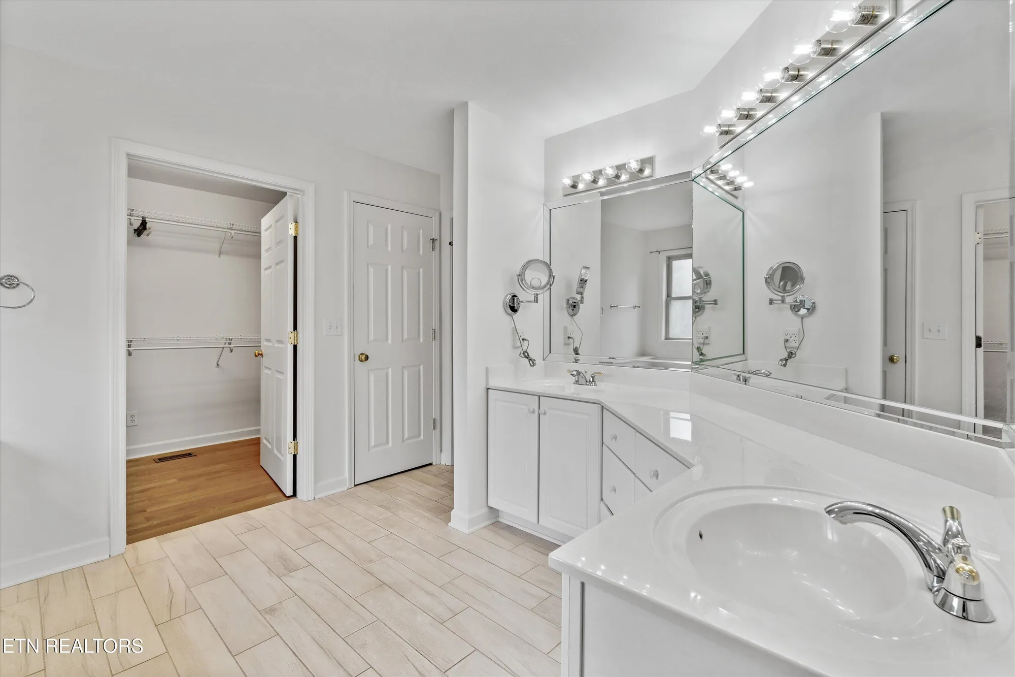 Property Slideshow image 19 of 28 | 140 chuniloti way, Loudon, TN, 37774