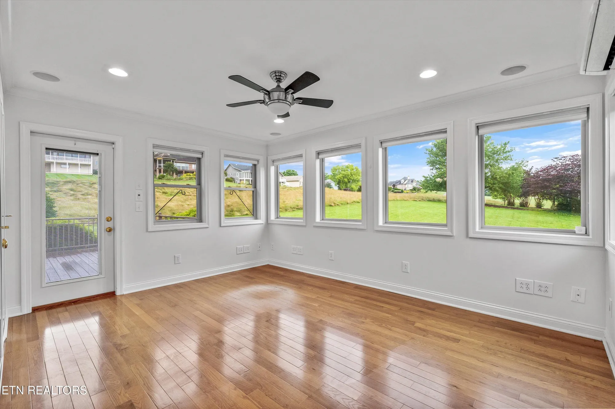 Property Slideshow image 17 of 28 | 140 chuniloti way, Loudon, TN, 37774