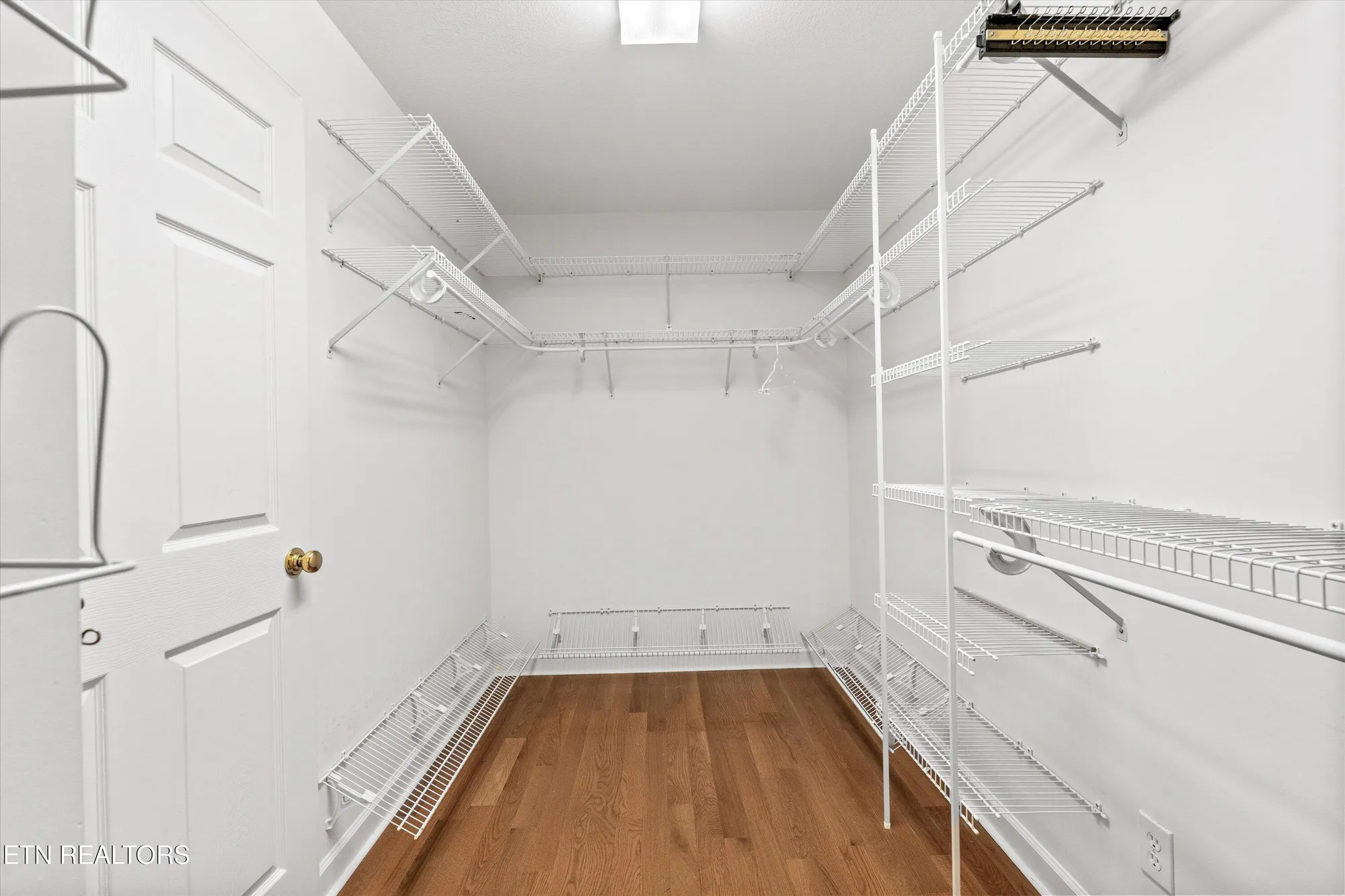 Property Slideshow image 24 of 28 | 140 chuniloti way, Loudon, TN, 37774