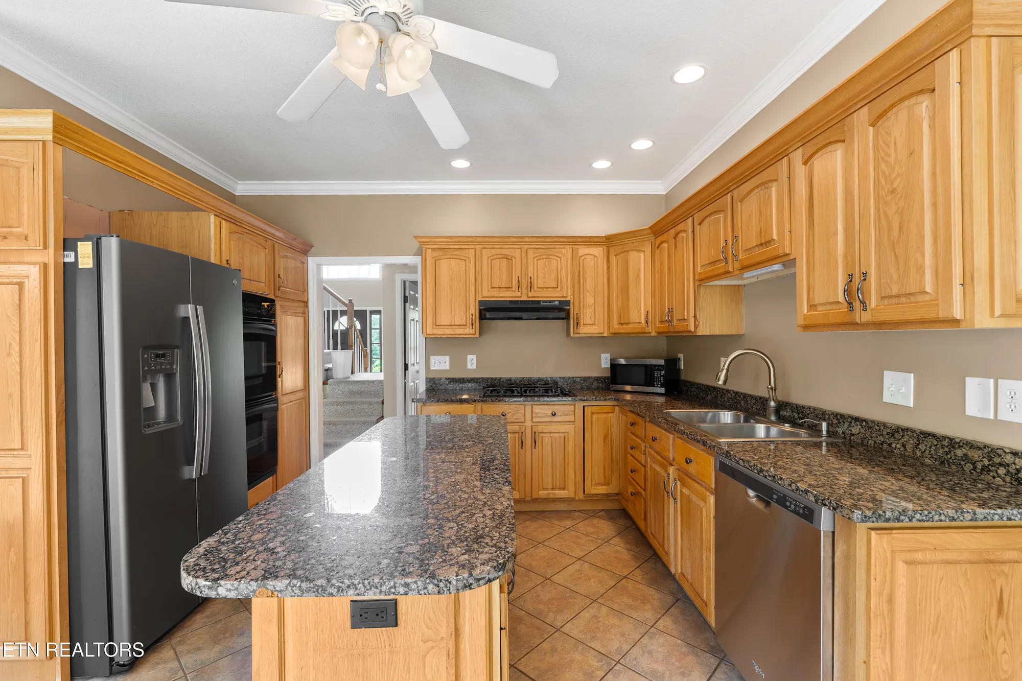 Property Slideshow image 14 of 57 | 612 sandpiper dr, Vonore, TN, 37885