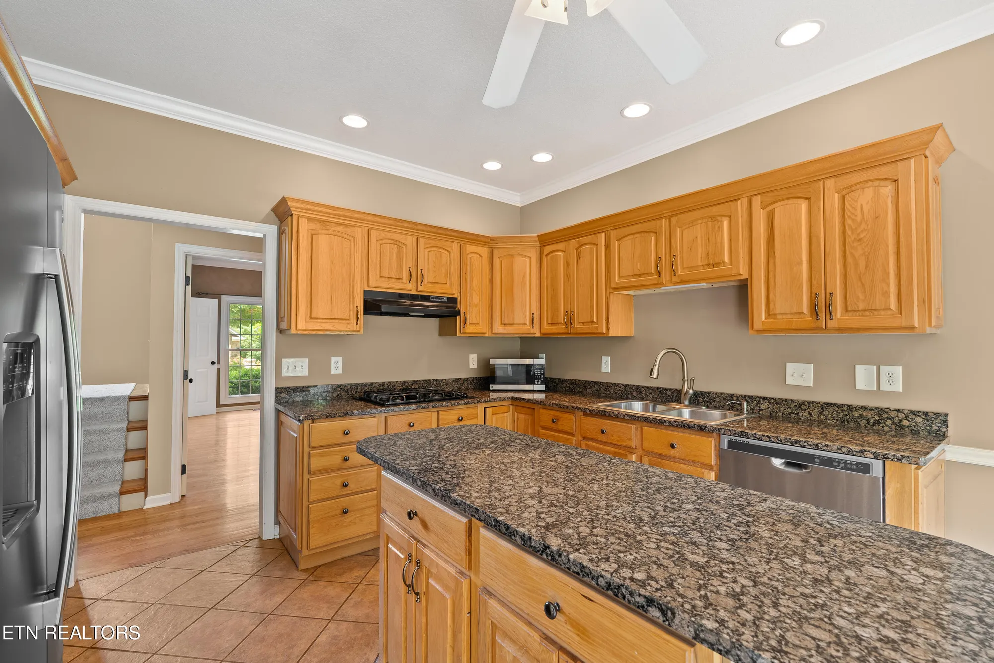 Property Slideshow image 13 of 57 | 612 sandpiper dr, Vonore, TN, 37885