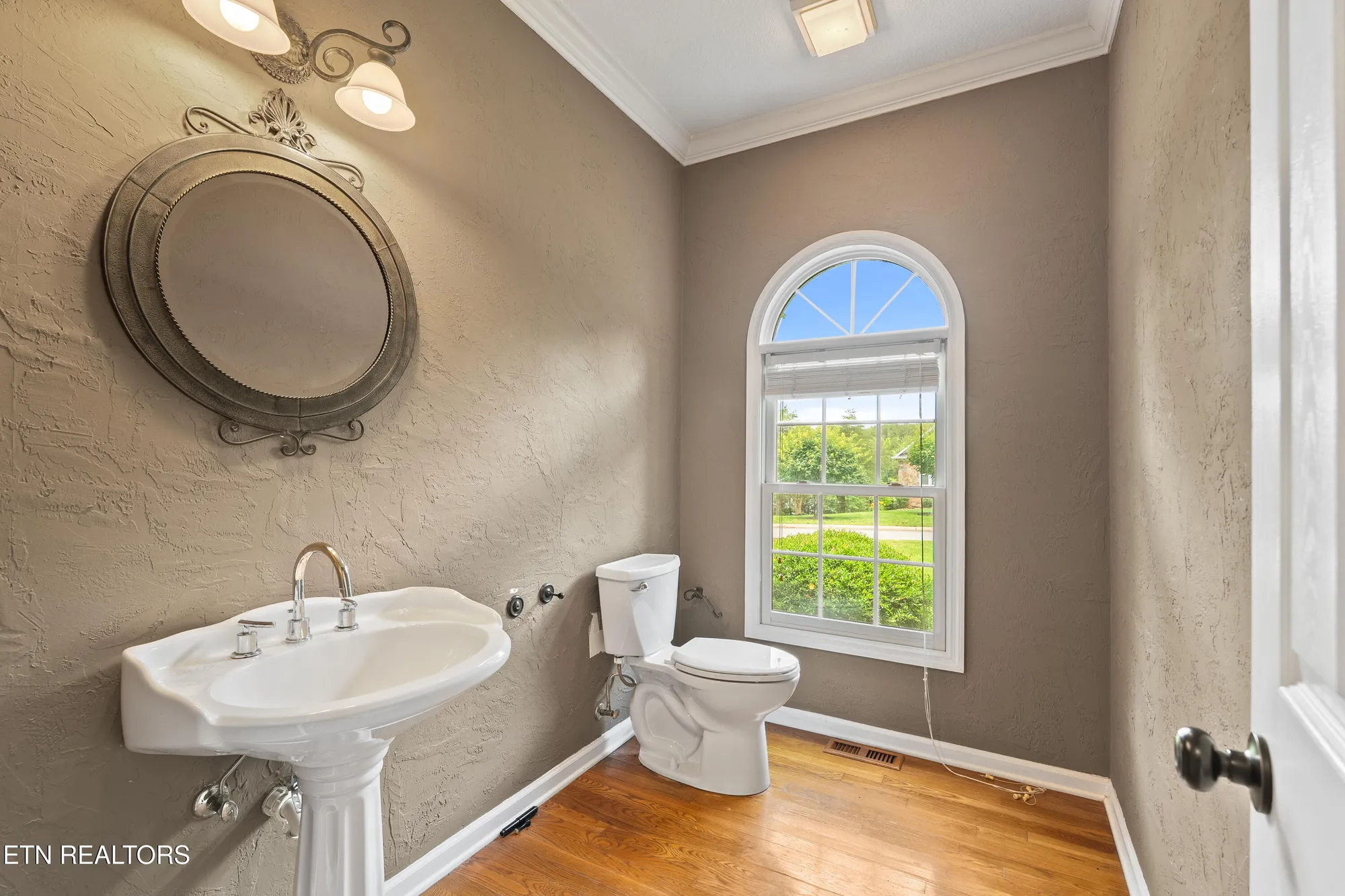 Property Slideshow image 19 of 57 | 612 sandpiper dr, Vonore, TN, 37885