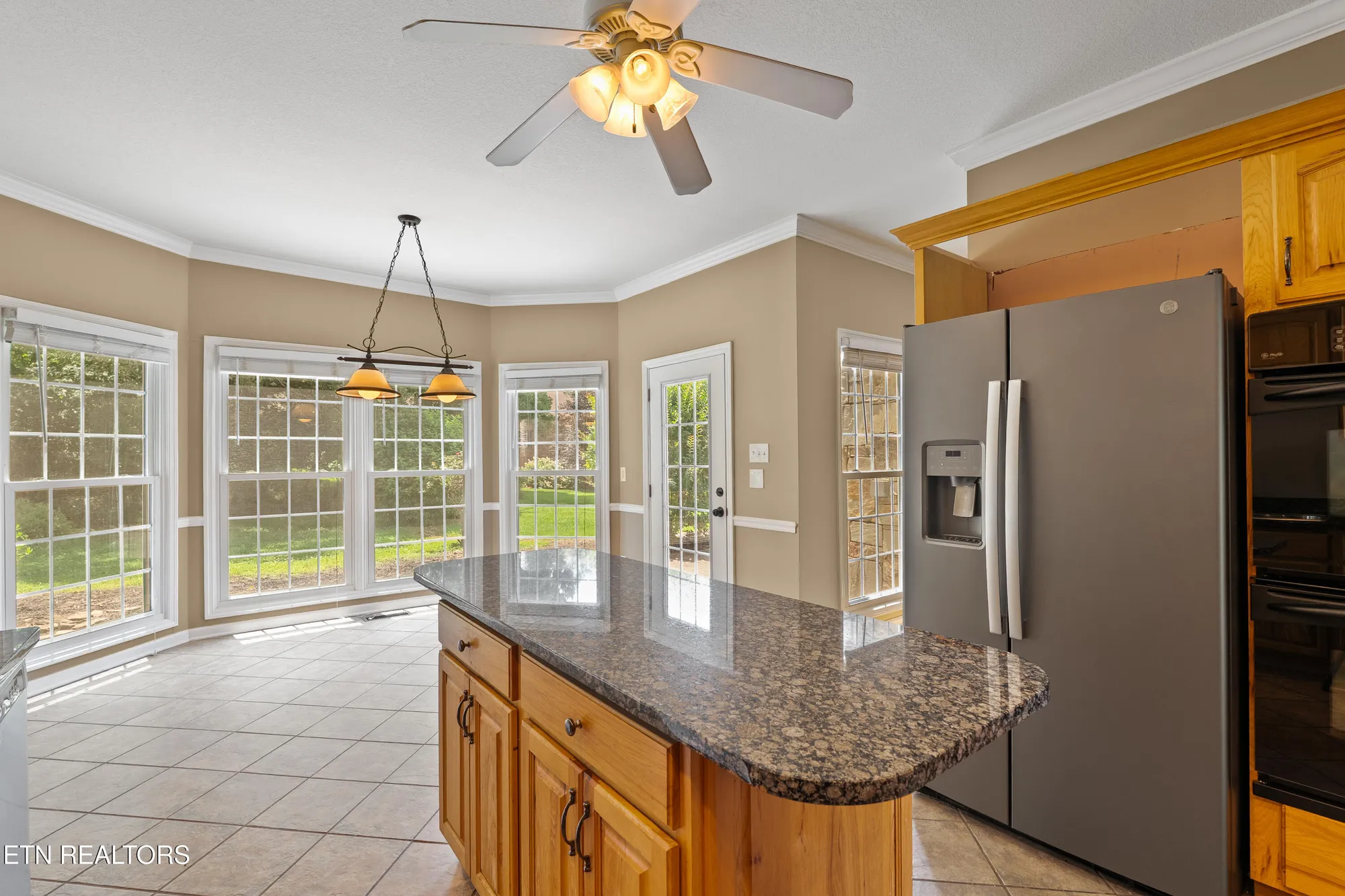 Property Slideshow image 12 of 57 | 612 sandpiper dr, Vonore, TN, 37885