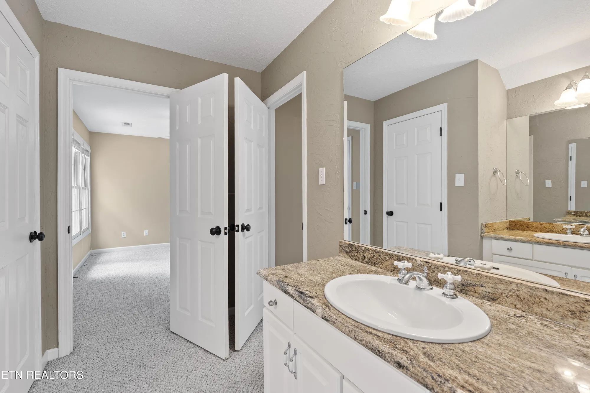 Property Slideshow image 37 of 57 | 612 sandpiper dr, Vonore, TN, 37885