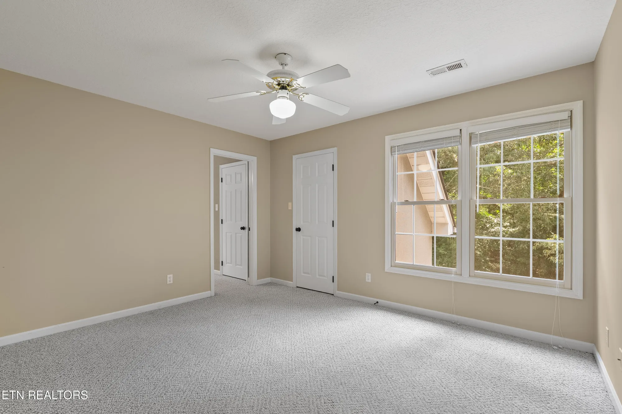 Property Slideshow image 39 of 57 | 612 sandpiper dr, Vonore, TN, 37885