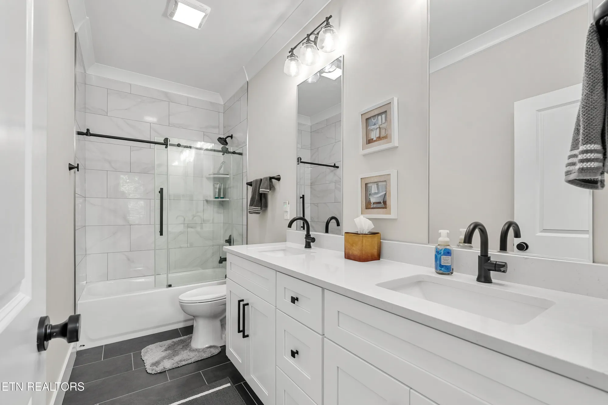 Property Slideshow image 31 of 39 | 119 yona way, Loudon, TN, 37774