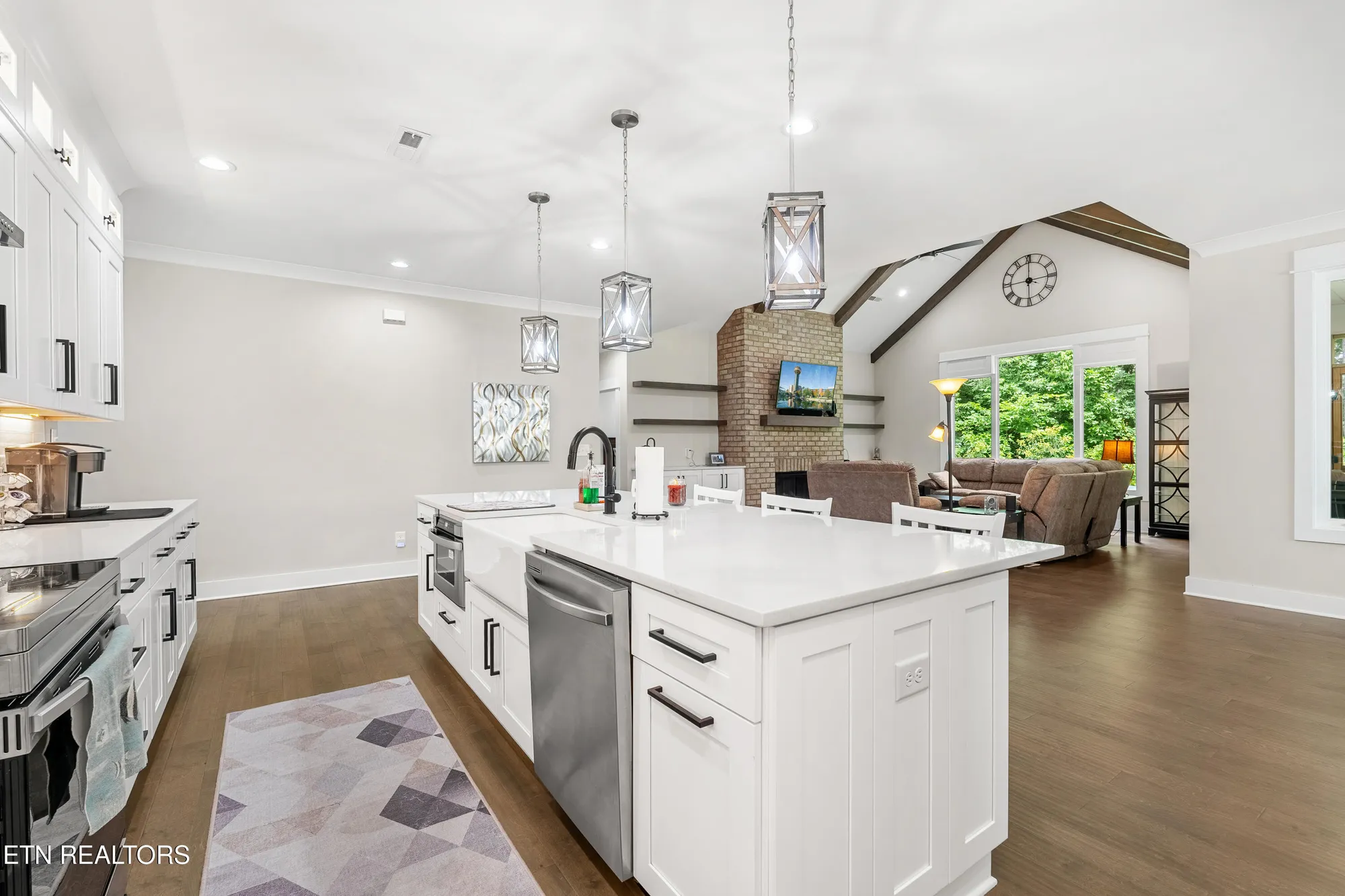 Property Slideshow image 13 of 39 | 119 yona way, Loudon, TN, 37774