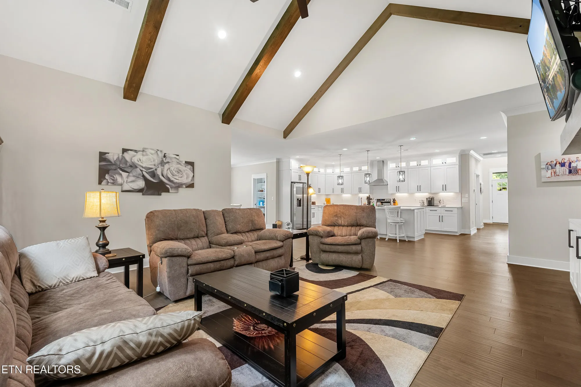 Property Slideshow image 23 of 39 | 119 yona way, Loudon, TN, 37774