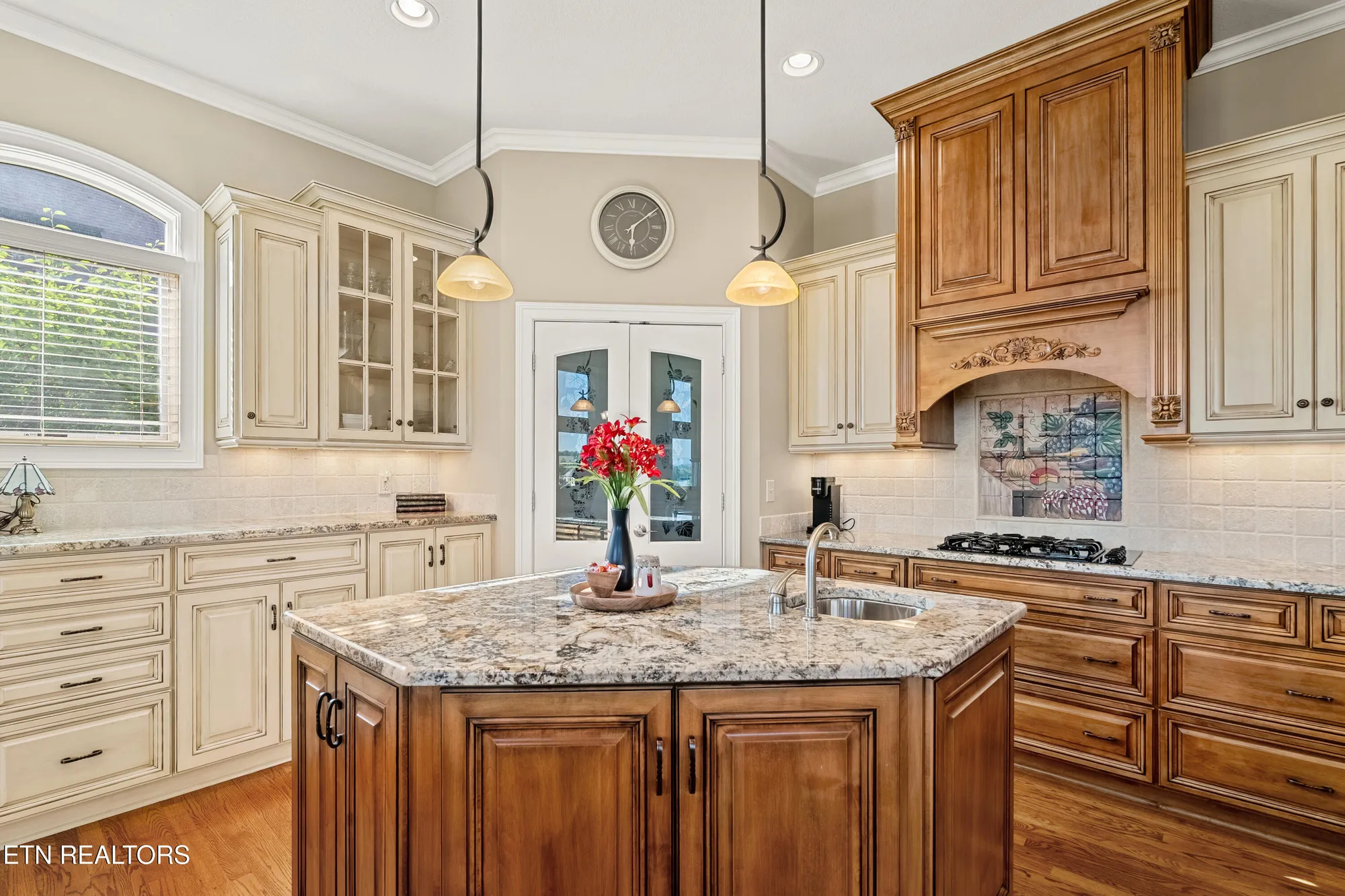 Property Slideshow image 16 of 46 | 170 blue jay ave, Vonore, TN, 37885