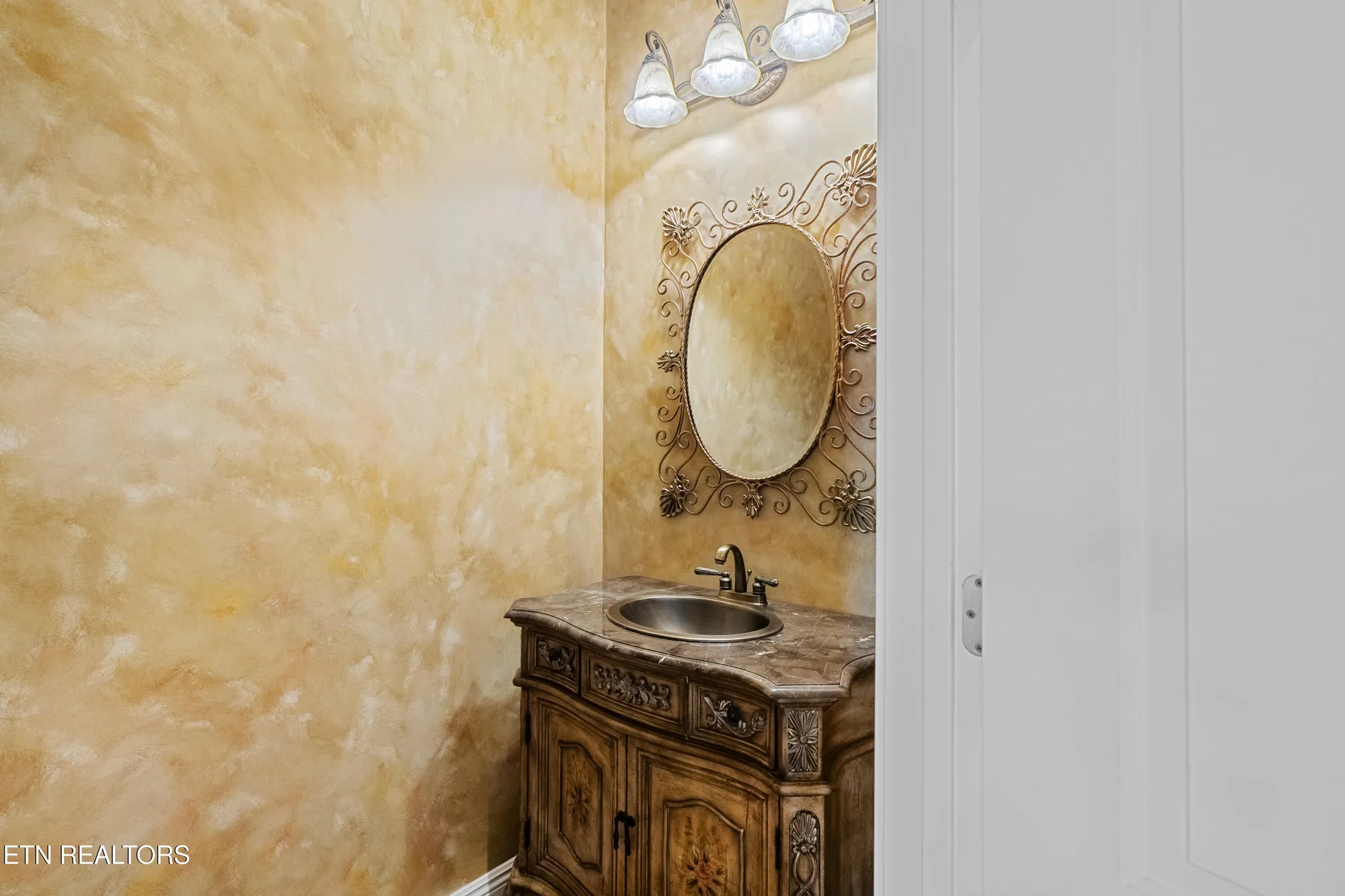 Property Slideshow image 19 of 46 | 170 blue jay ave, Vonore, TN, 37885