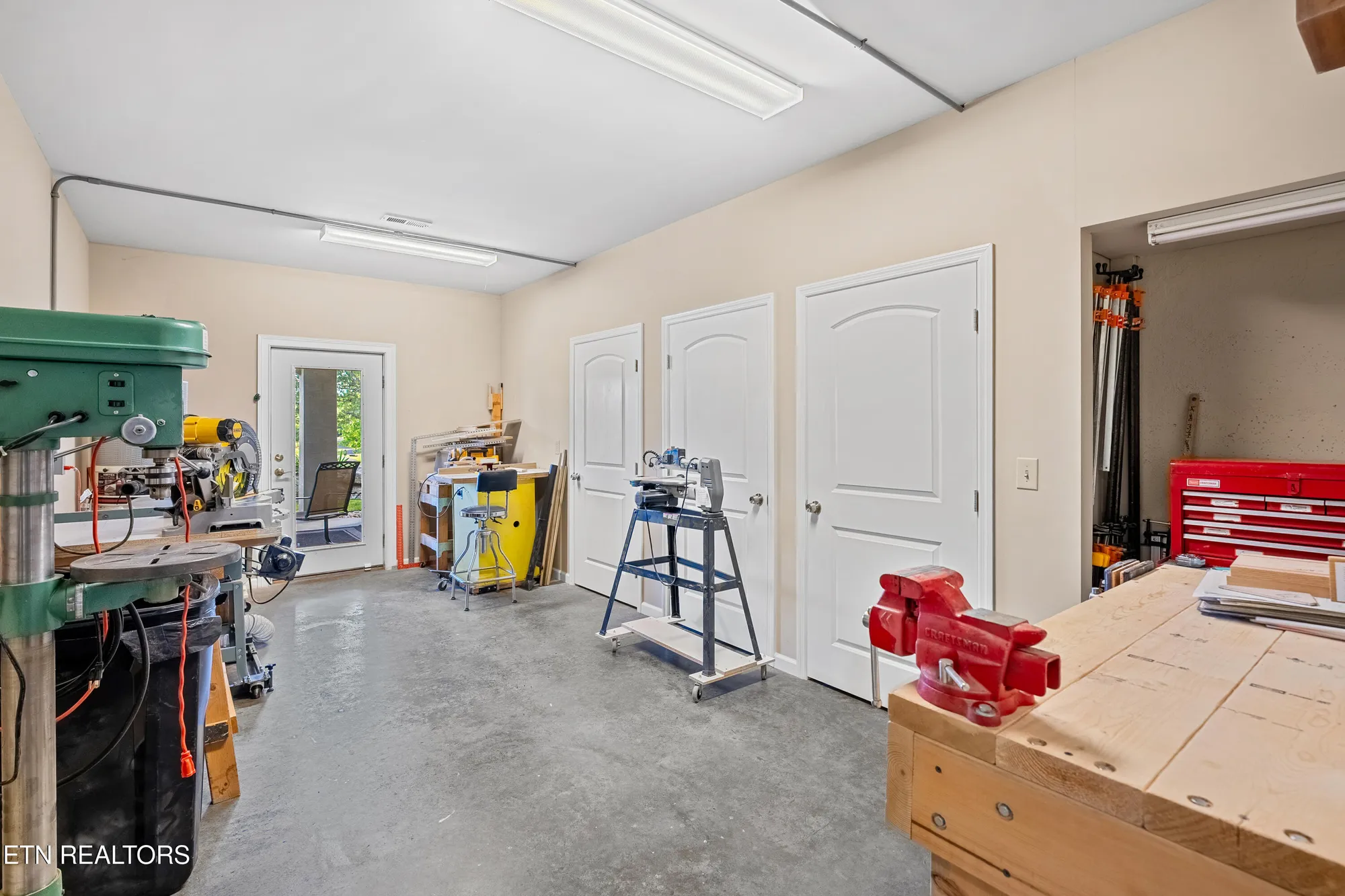 Property Slideshow image 39 of 46 | 170 blue jay ave, Vonore, TN, 37885