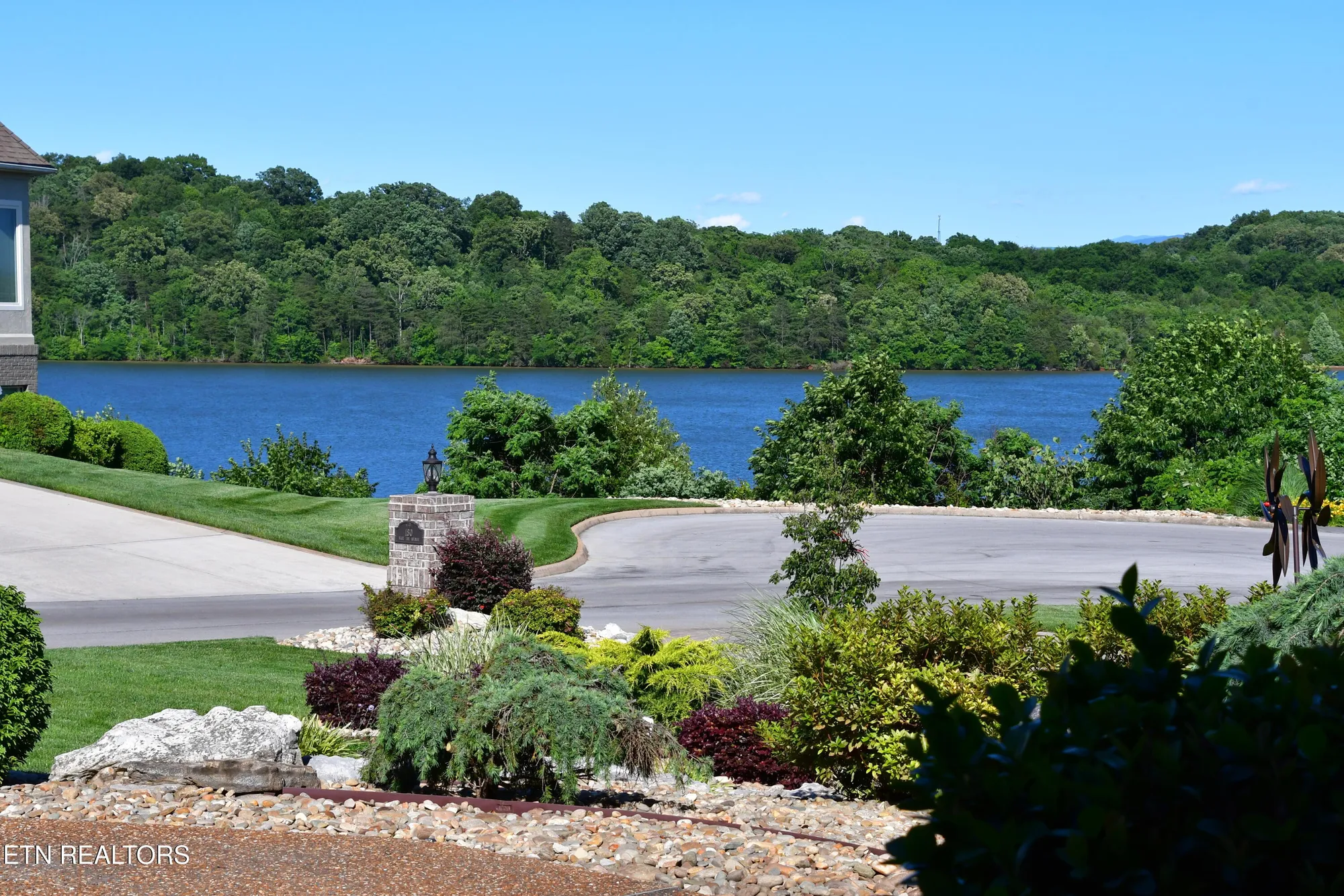 Property Slideshow image 43 of 46 | 170 blue jay ave, Vonore, TN, 37885