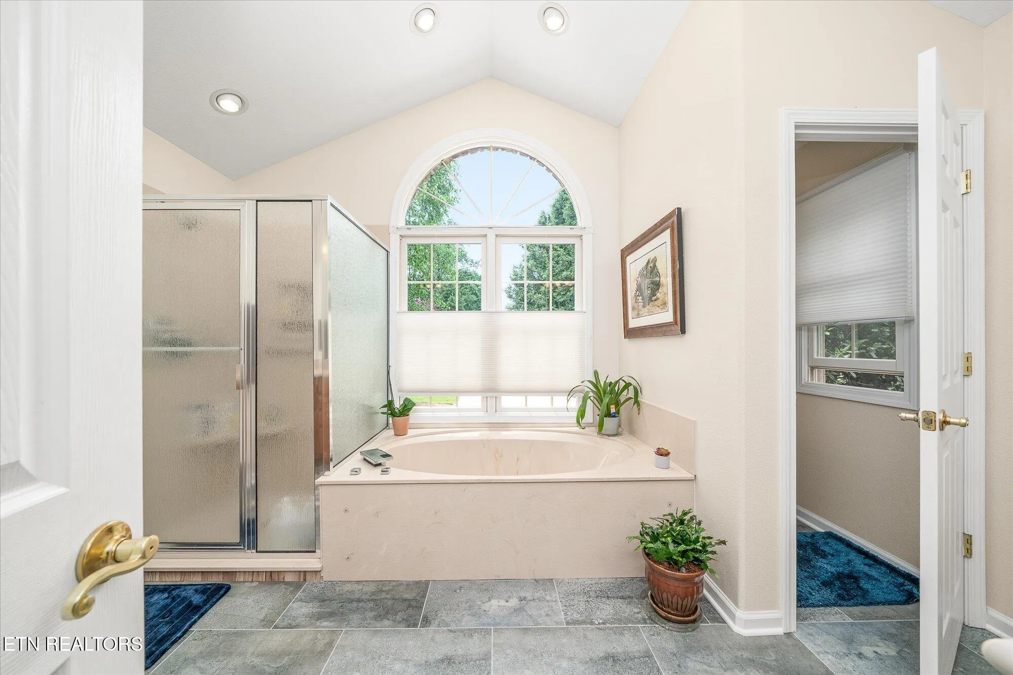 Property Slideshow image 22 of 47 | 21 lexham ct, Crossville, TN, 38558