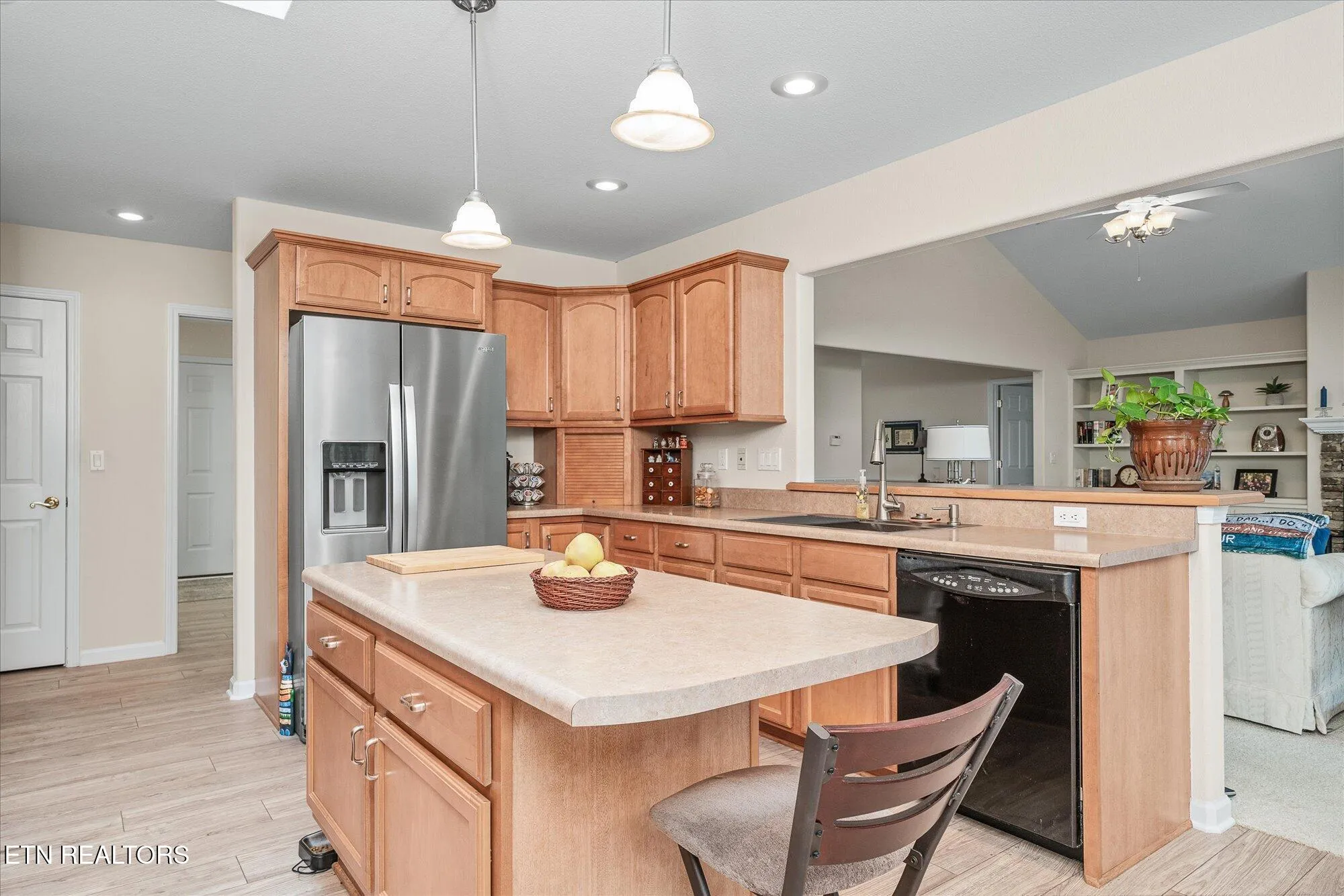 Property Slideshow image 15 of 47 | 21 lexham ct, Crossville, TN, 38558