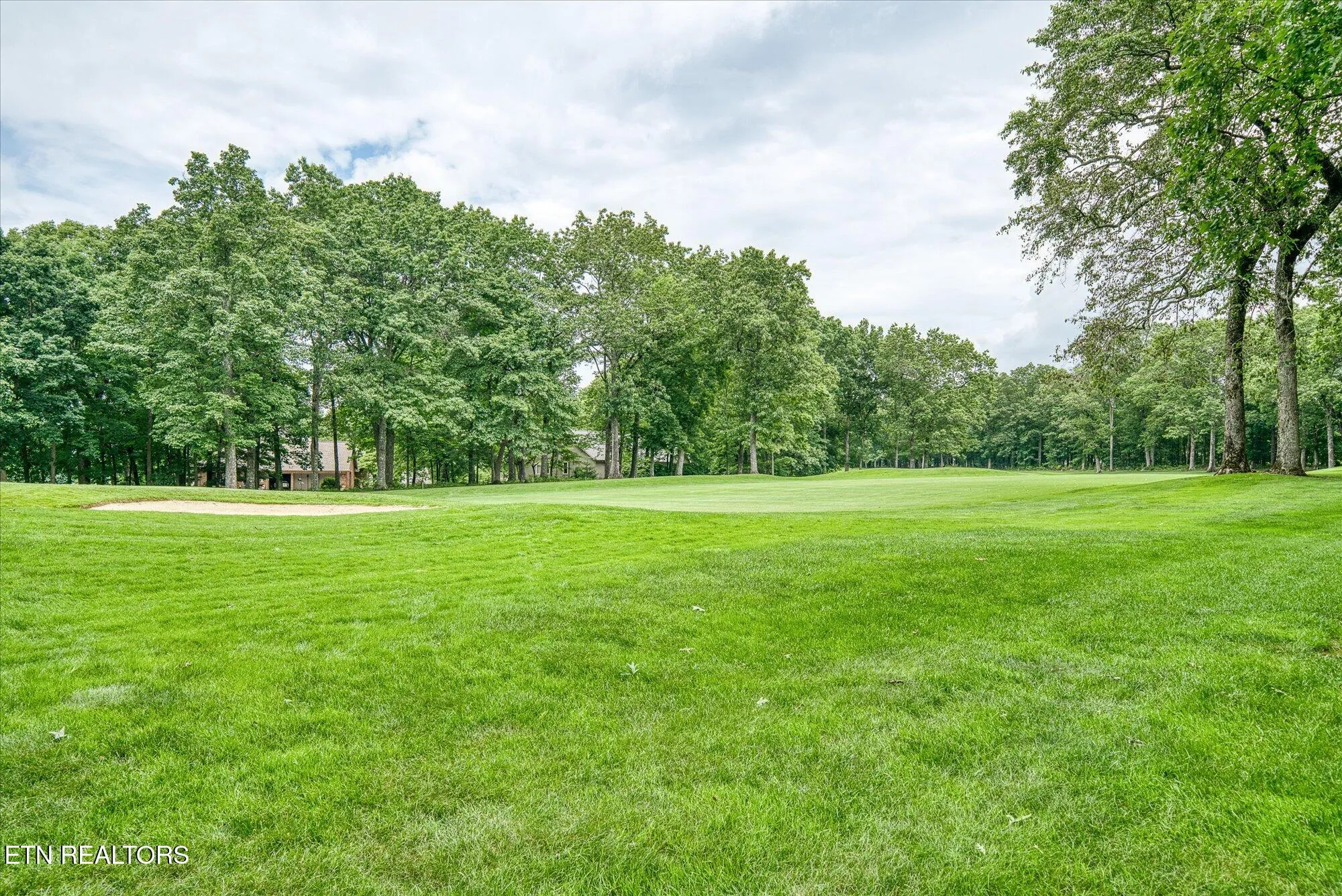 Property Slideshow image 33 of 47 | 21 lexham ct, Crossville, TN, 38558