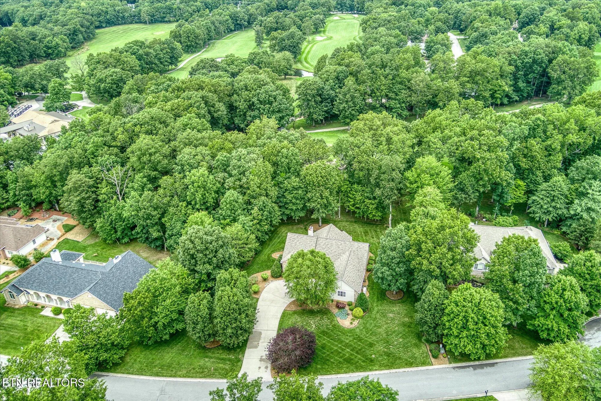 Property Slideshow image 5 of 47 | 21 lexham ct, Crossville, TN, 38558