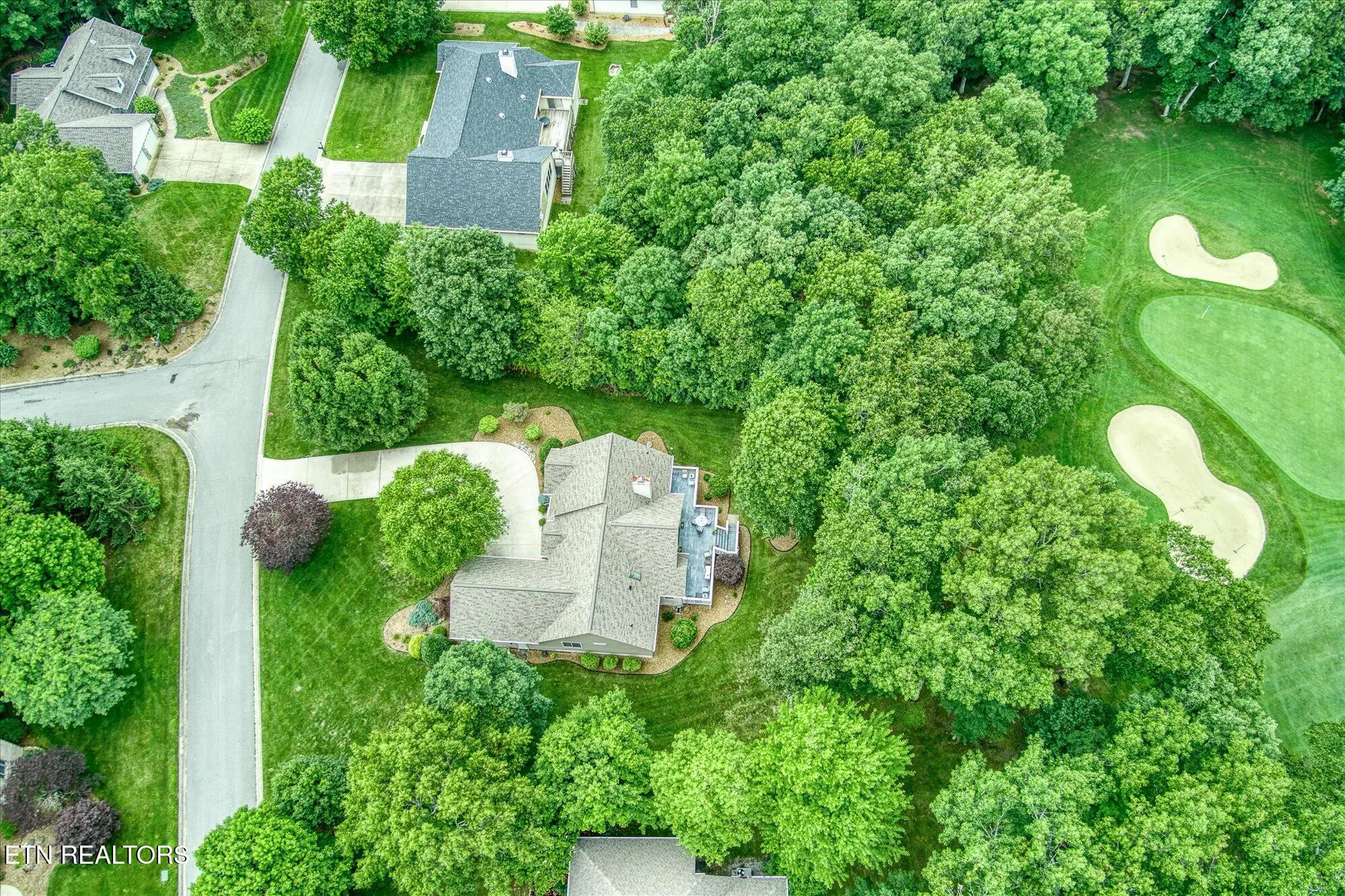 Property Slideshow image 2 of 47 | 21 lexham ct, Crossville, TN, 38558