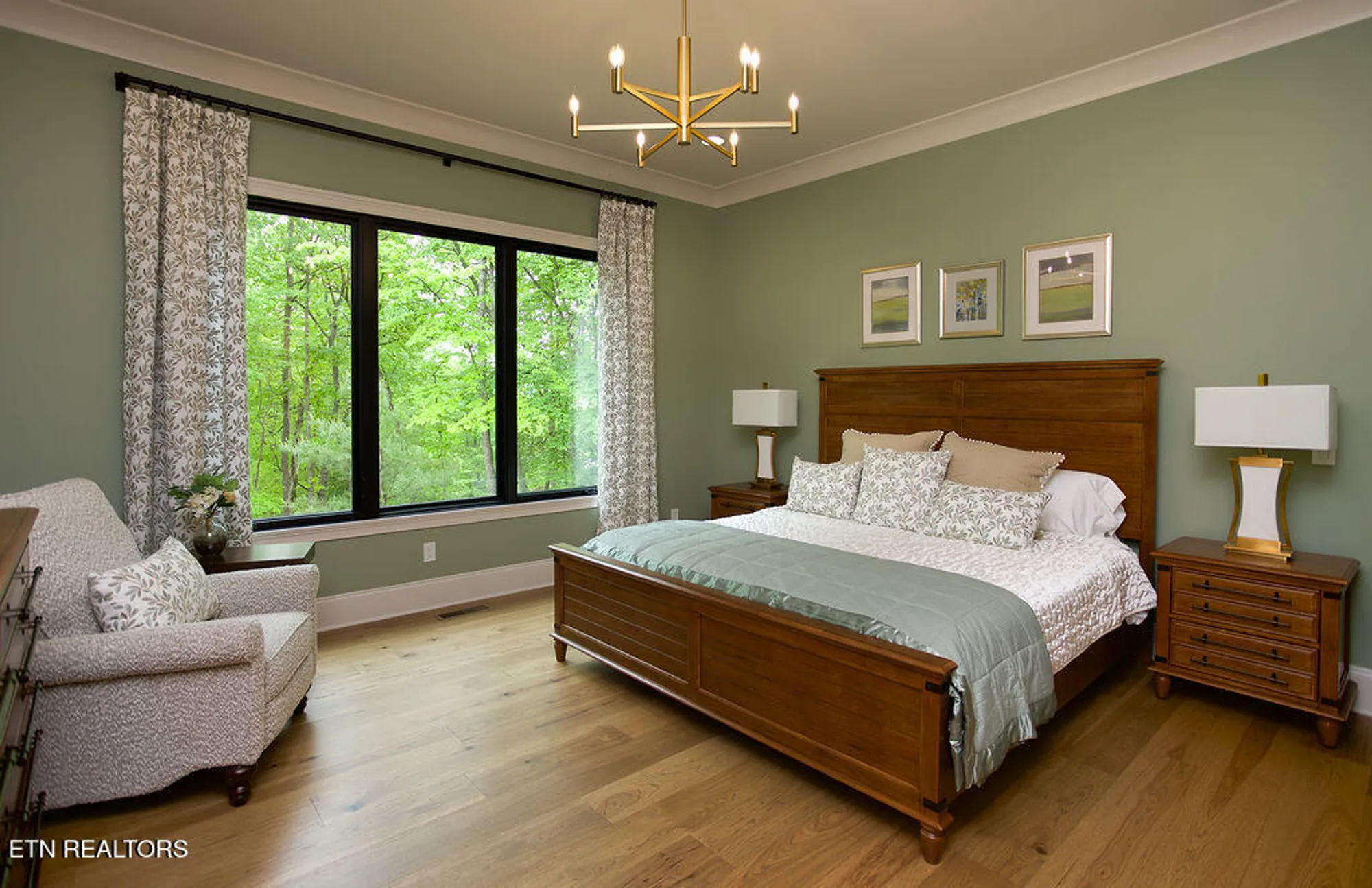 Property Slideshow image 16 of 35 | 268 stonehenge dr, Crossville, TN, 38558