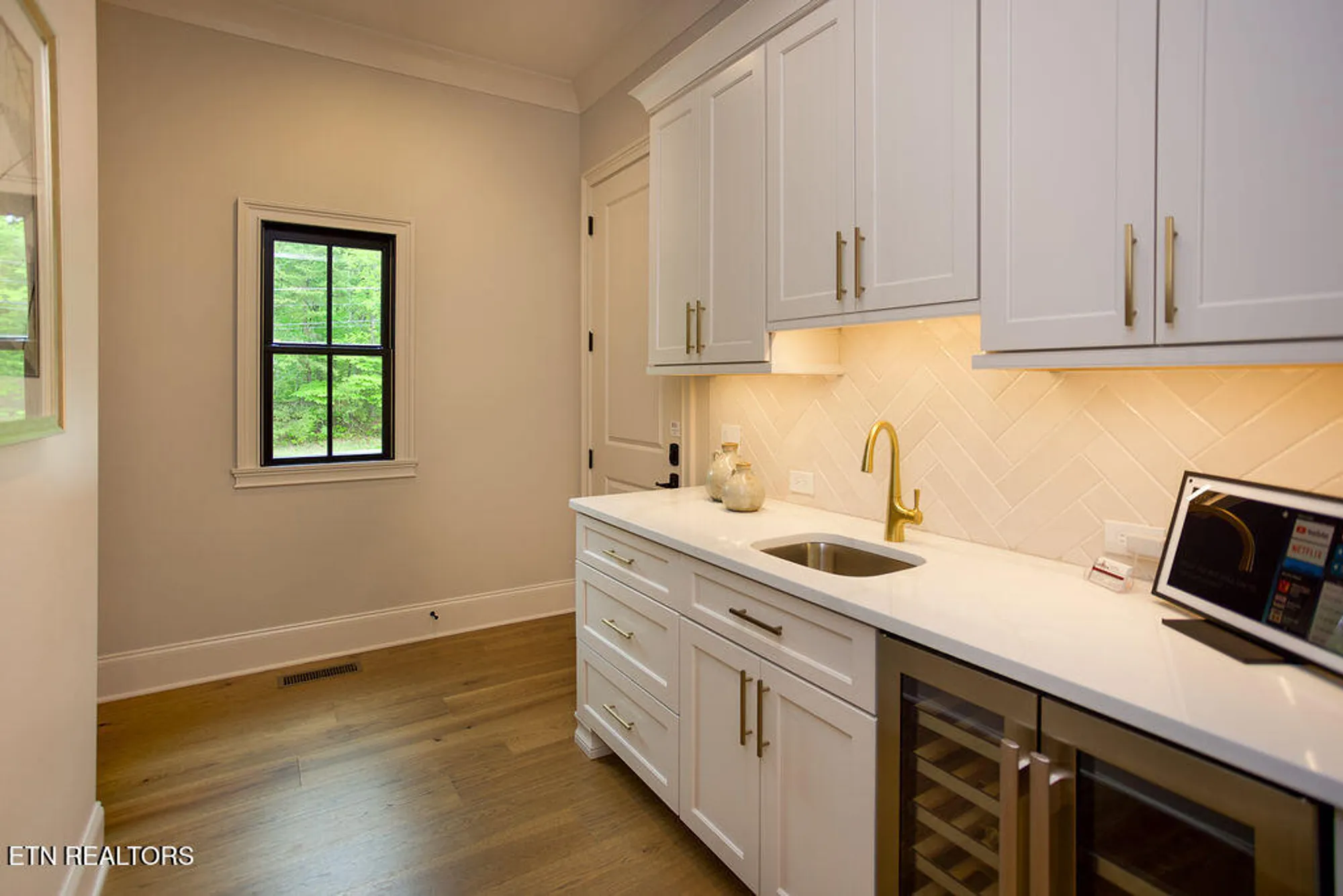 Property Slideshow image 14 of 35 | 268 stonehenge dr, Crossville, TN, 38558