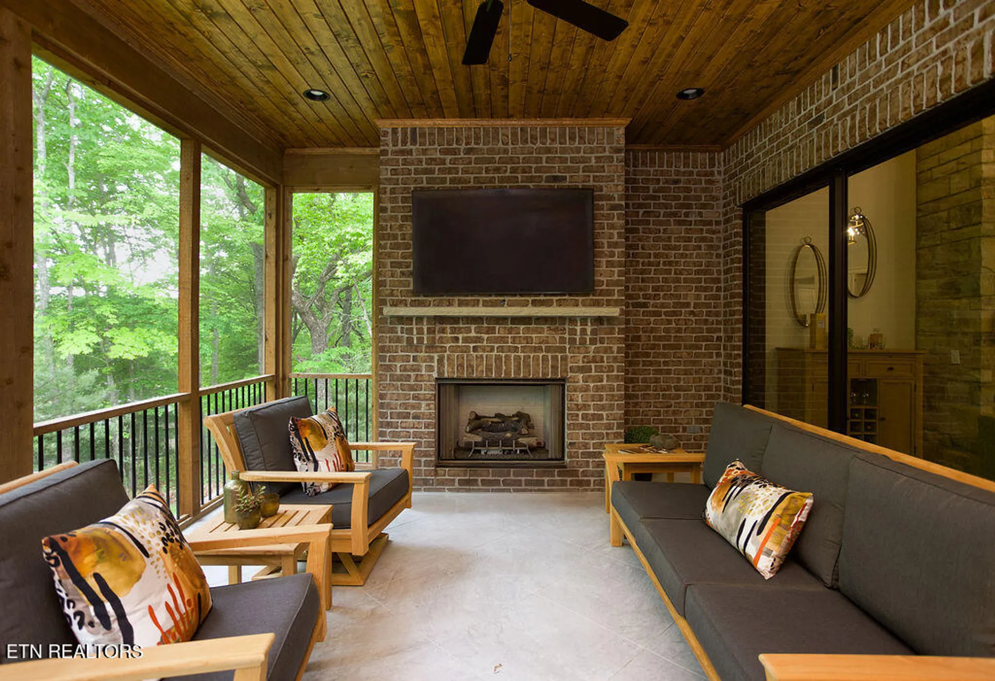 Property Slideshow image 33 of 35 | 268 stonehenge dr, Crossville, TN, 38558