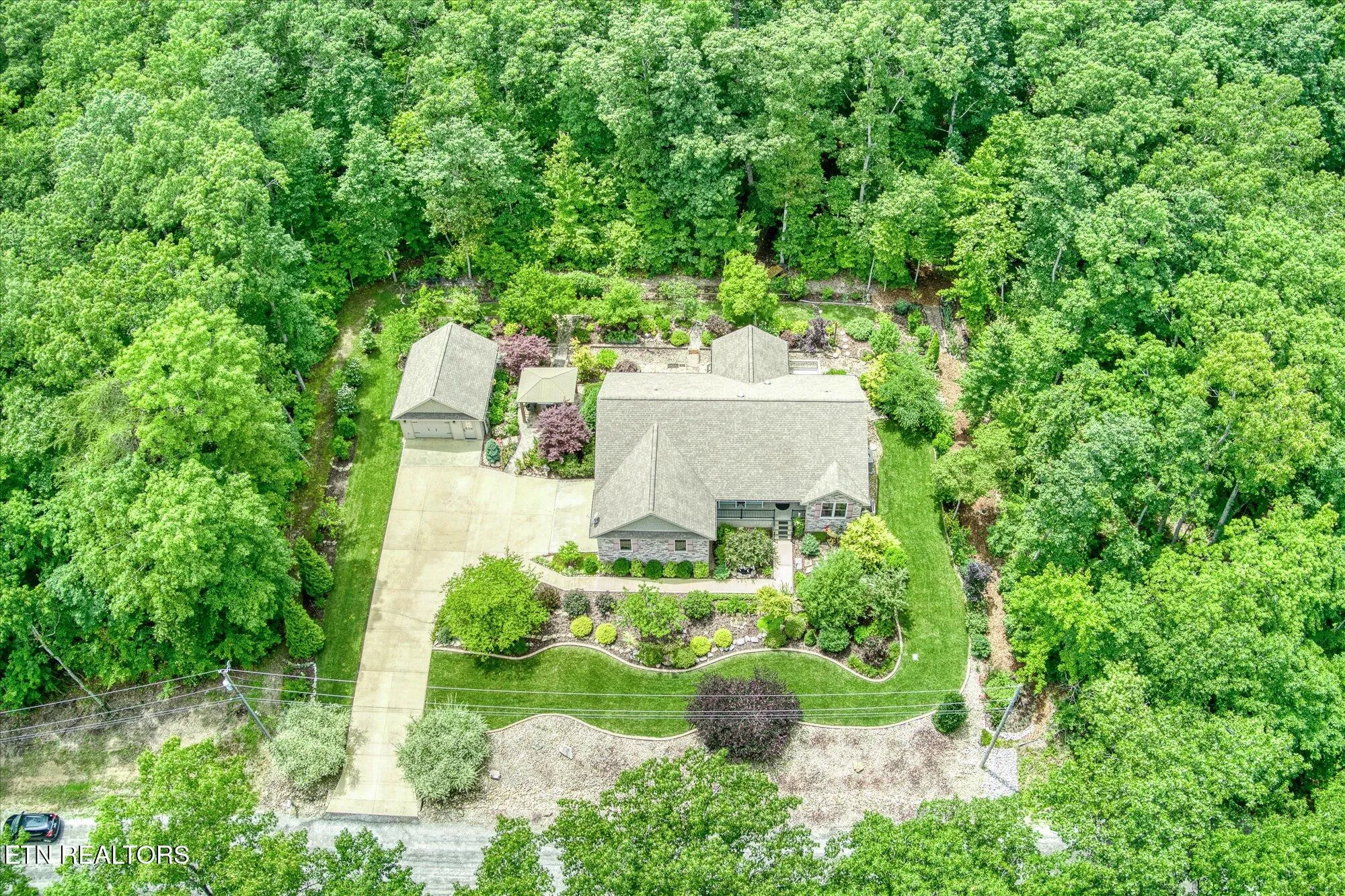 Property Slideshow image 4 of 60 | 130 folkstone rd, Crossville, TN, 38558