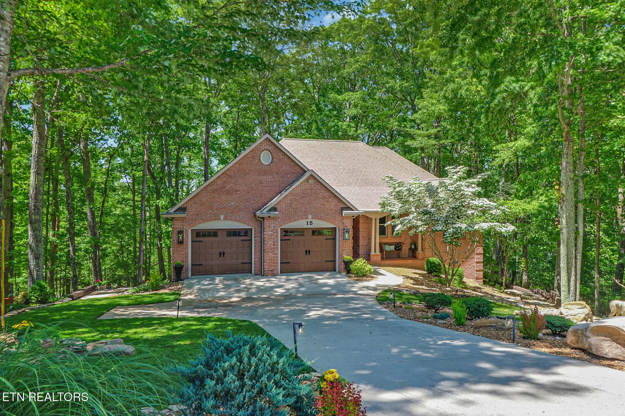 Property Slideshow image 1 of 60 | 15 quill ct, Crossville, TN, 38558