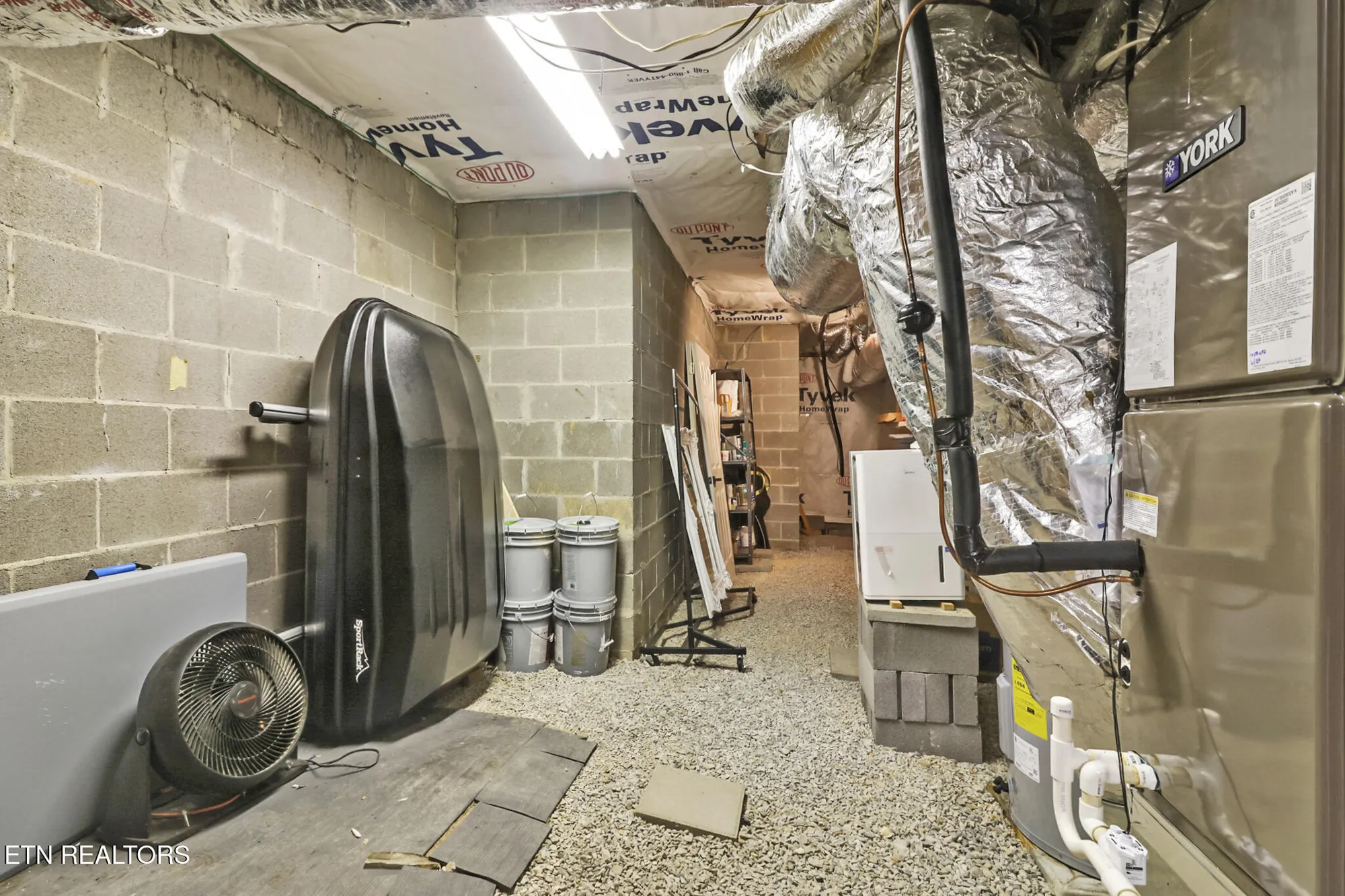 Property Slideshow image 44 of 60 | 15 quill ct, Crossville, TN, 38558