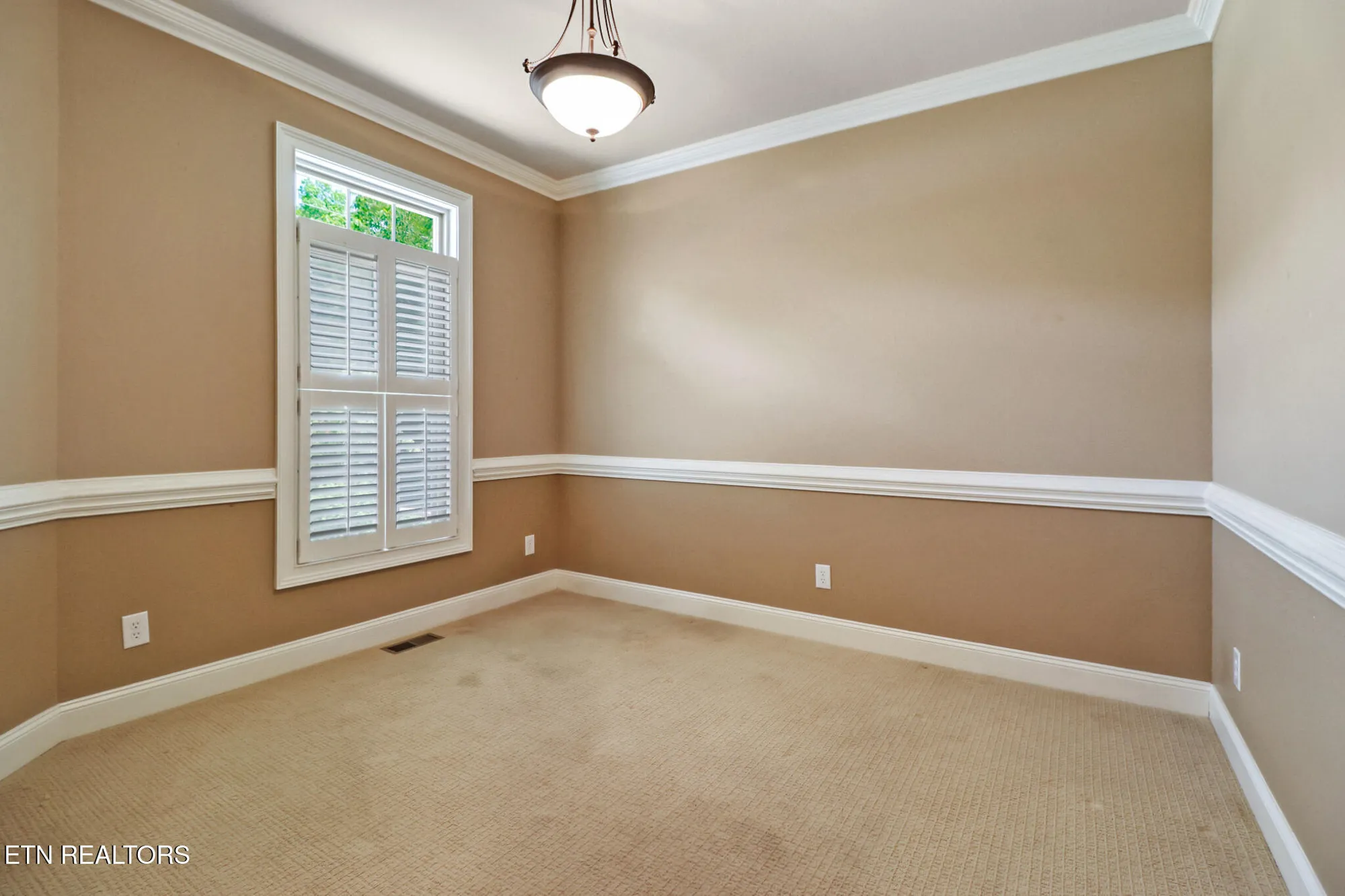 Property Slideshow image 19 of 63 | 124 lynhurst dr, Crossville, TN, 38558