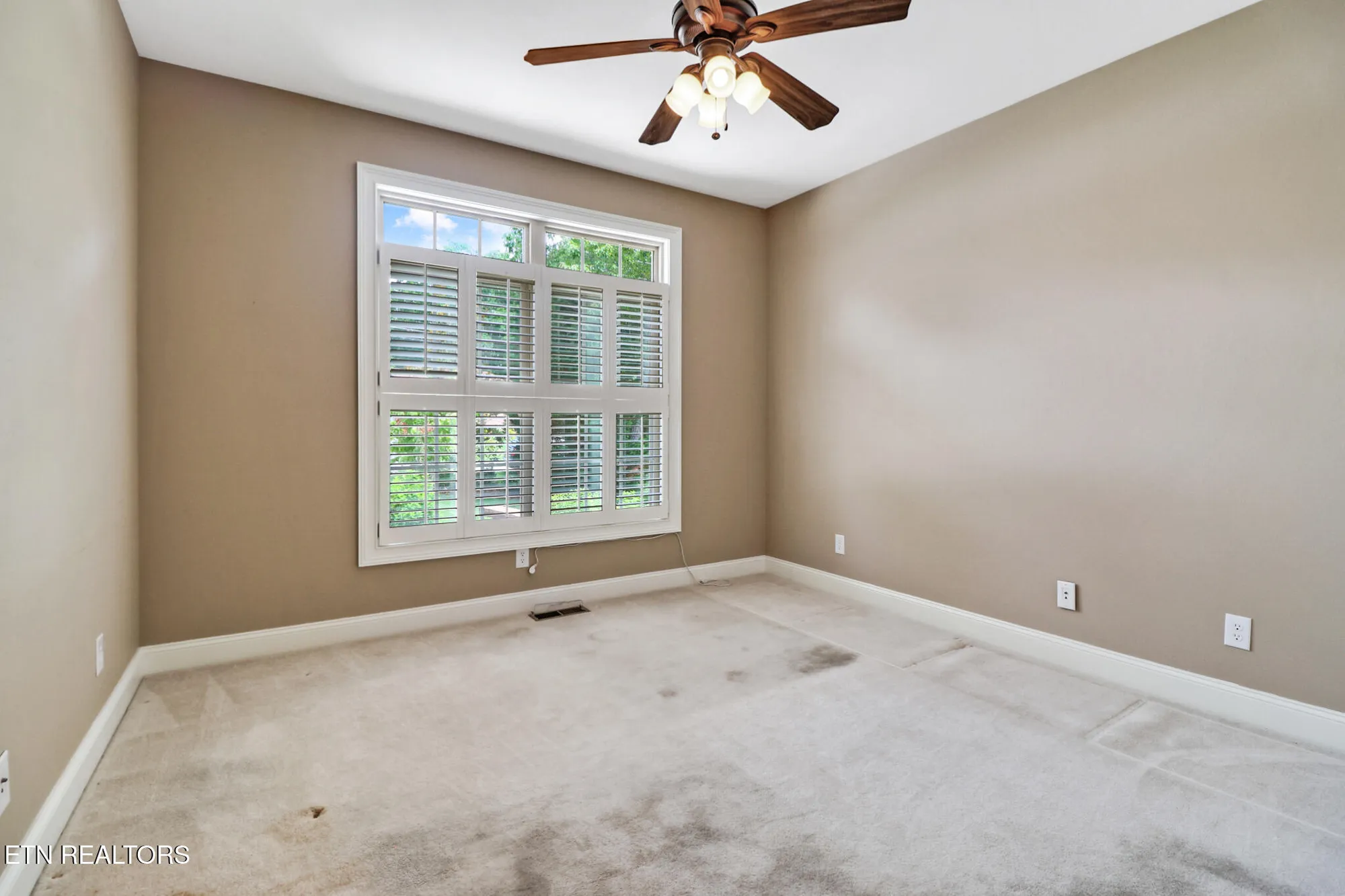 Property Slideshow image 31 of 63 | 124 lynhurst dr, Crossville, TN, 38558