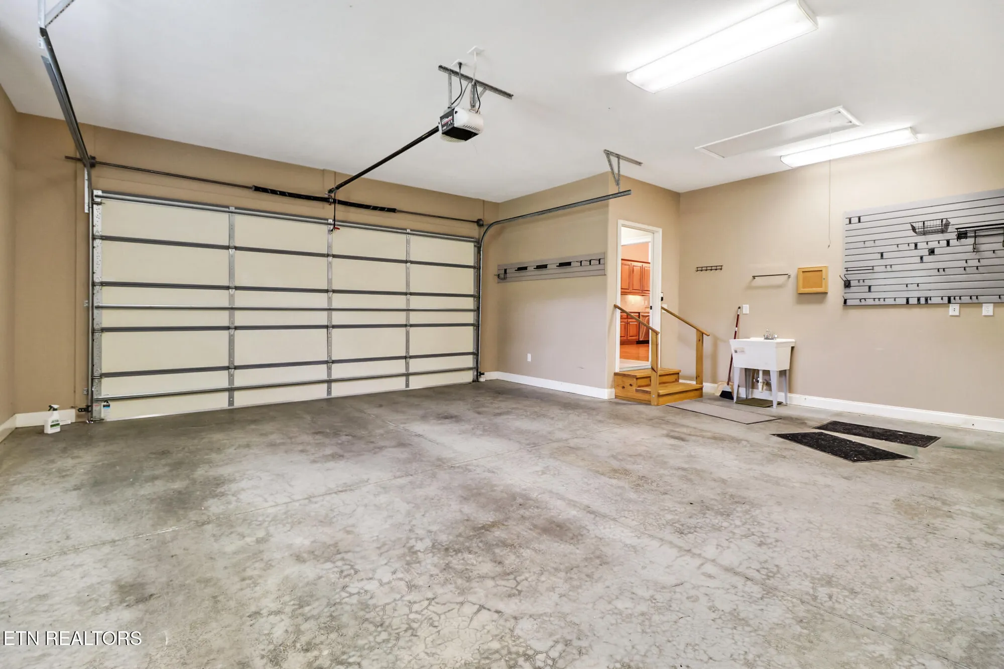 Property Slideshow image 35 of 63 | 124 lynhurst dr, Crossville, TN, 38558