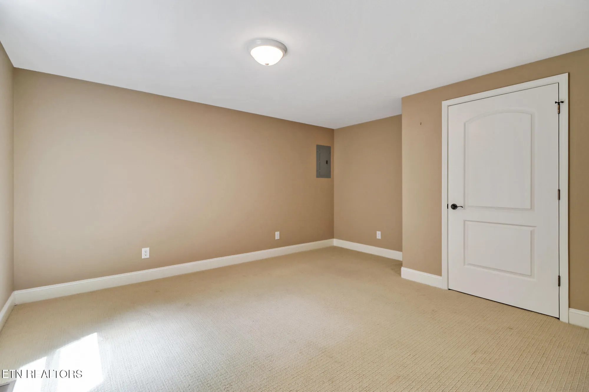 Property Slideshow image 45 of 63 | 124 lynhurst dr, Crossville, TN, 38558