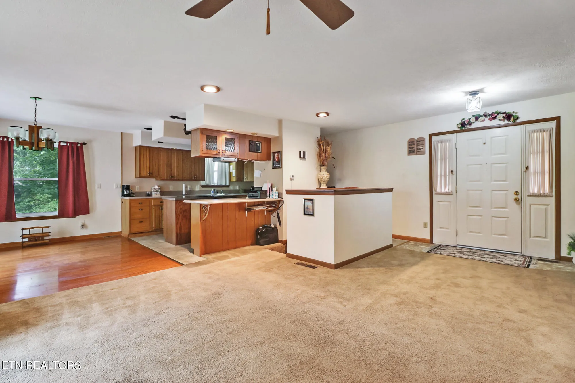 Property Slideshow image 7 of 37 | 27 brambleton ct, Crossville, TN, 38558