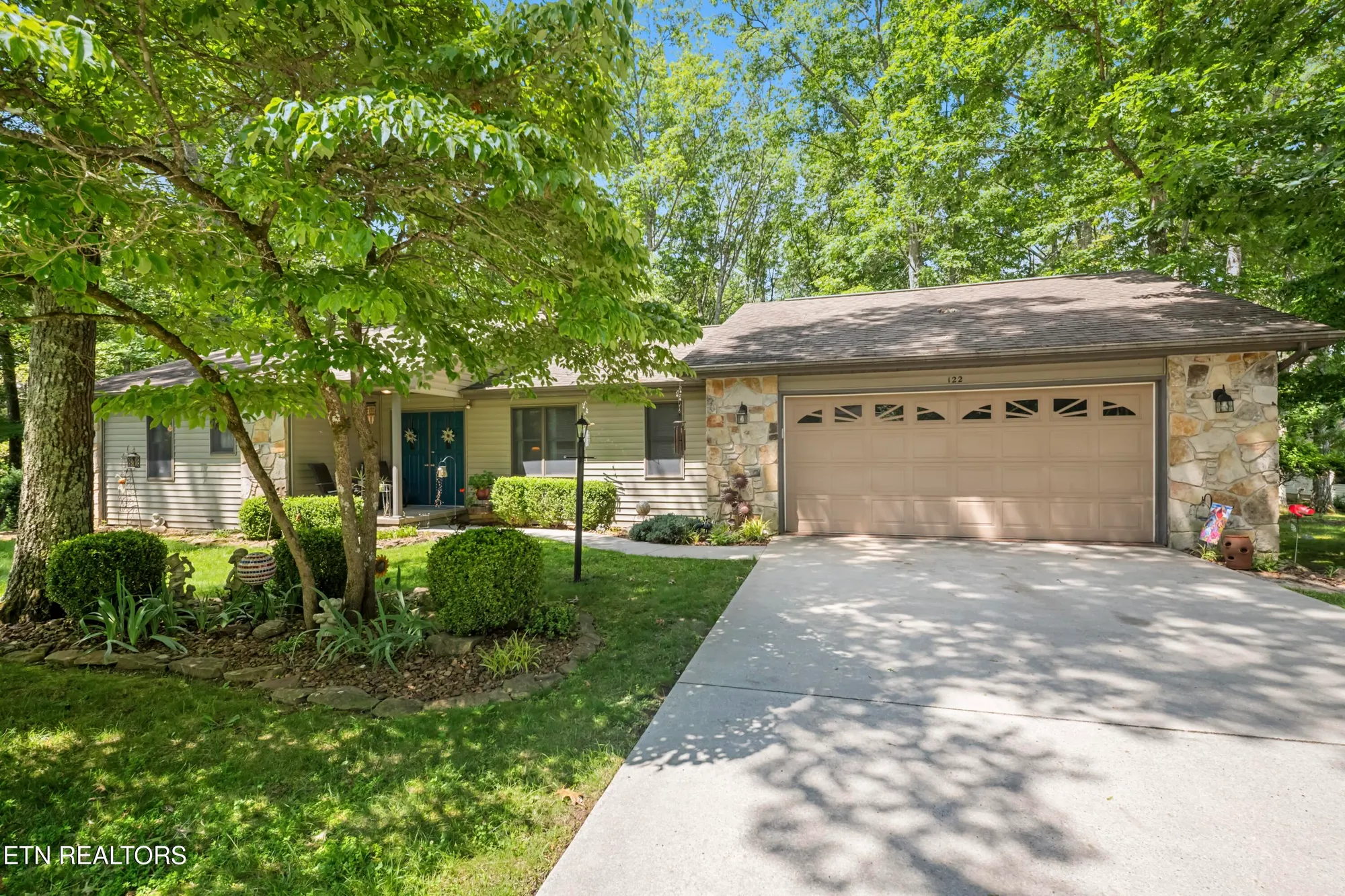 Property Slideshow image 31 of 46 | 122 glenwood dr, Crossville, TN, 38558